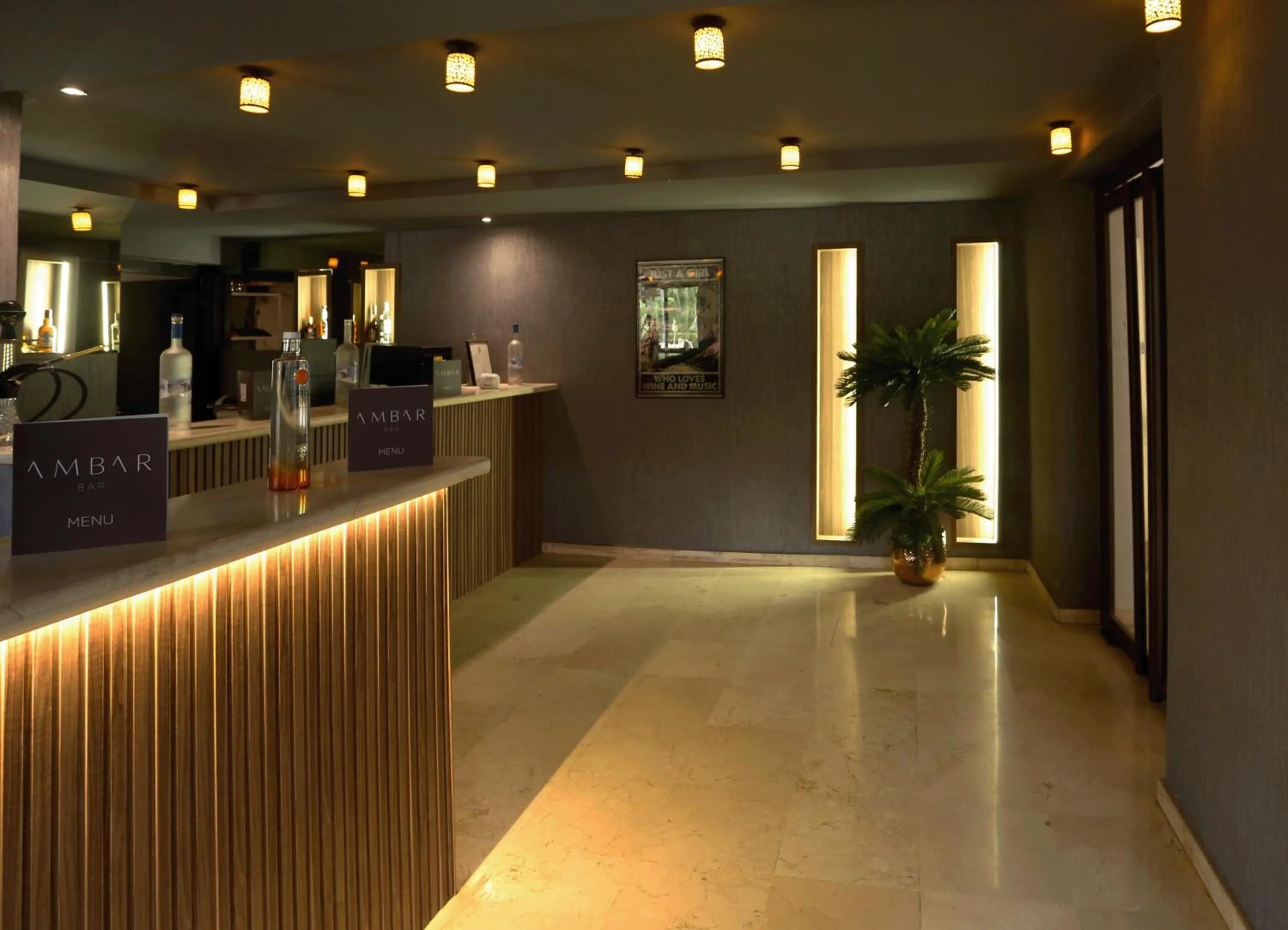 Lounge or bar in Rawabi Hotel Marrakech & Spa