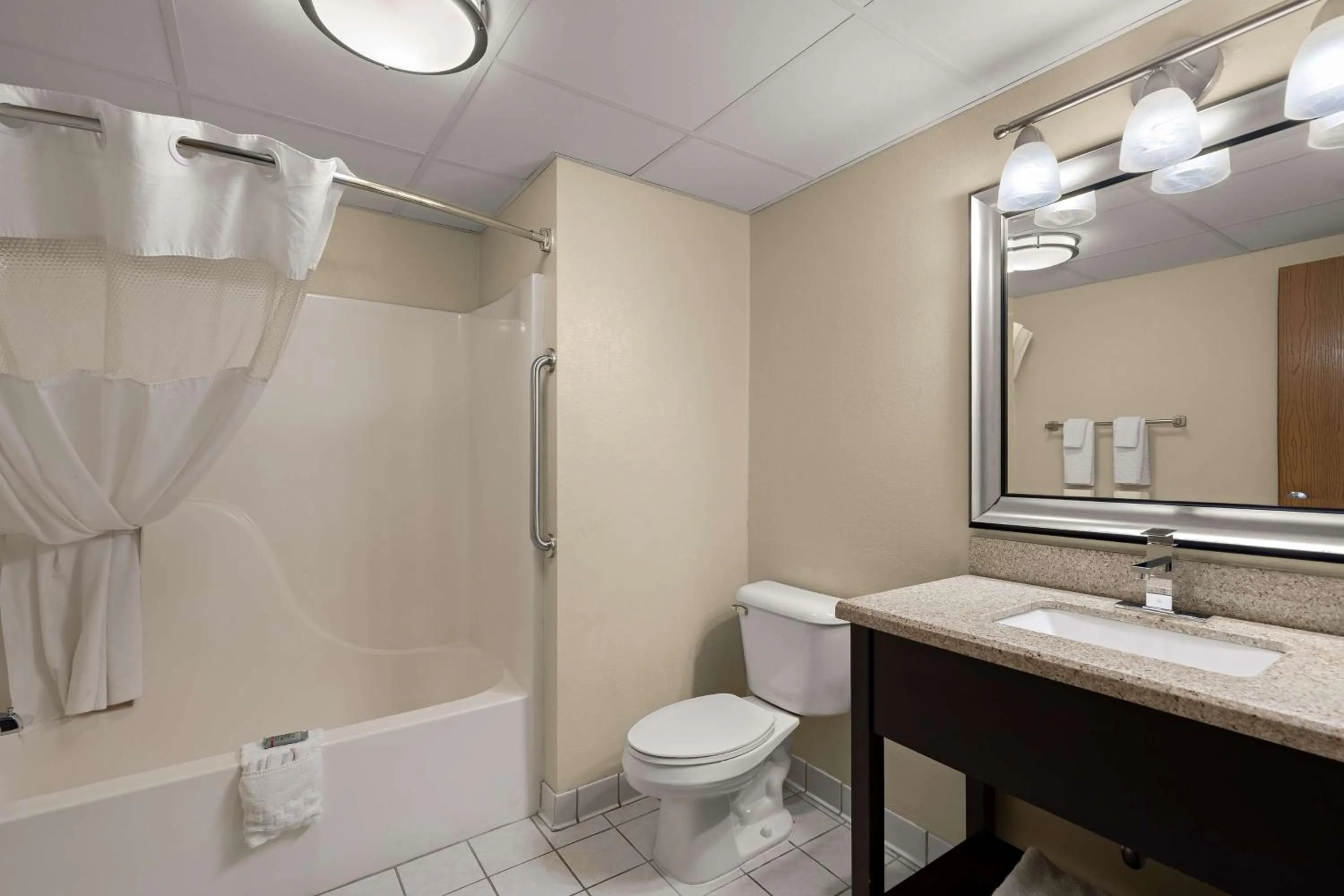 Bathroom in Best Western Germantown Inn