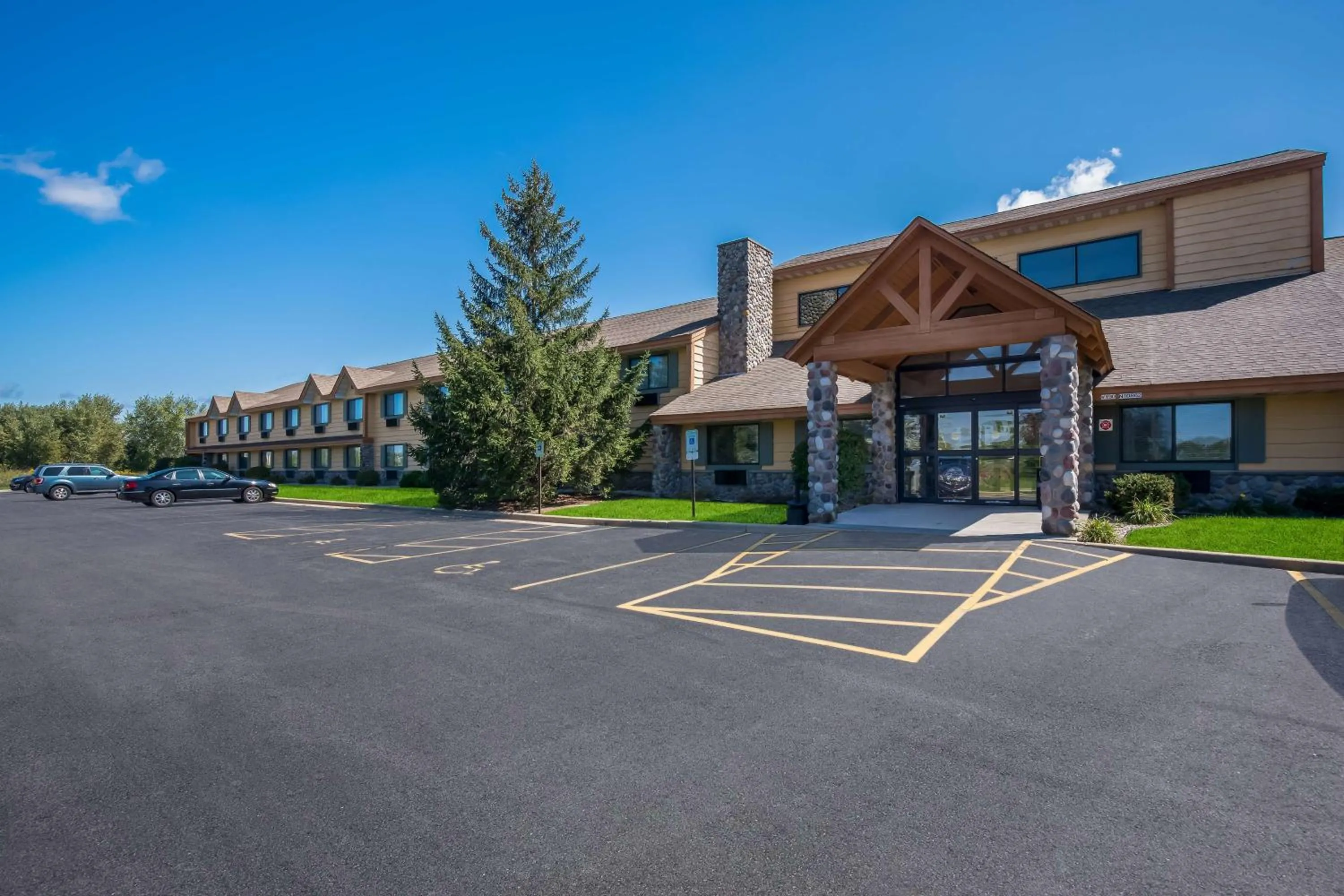Property building in Best Western Germantown Inn