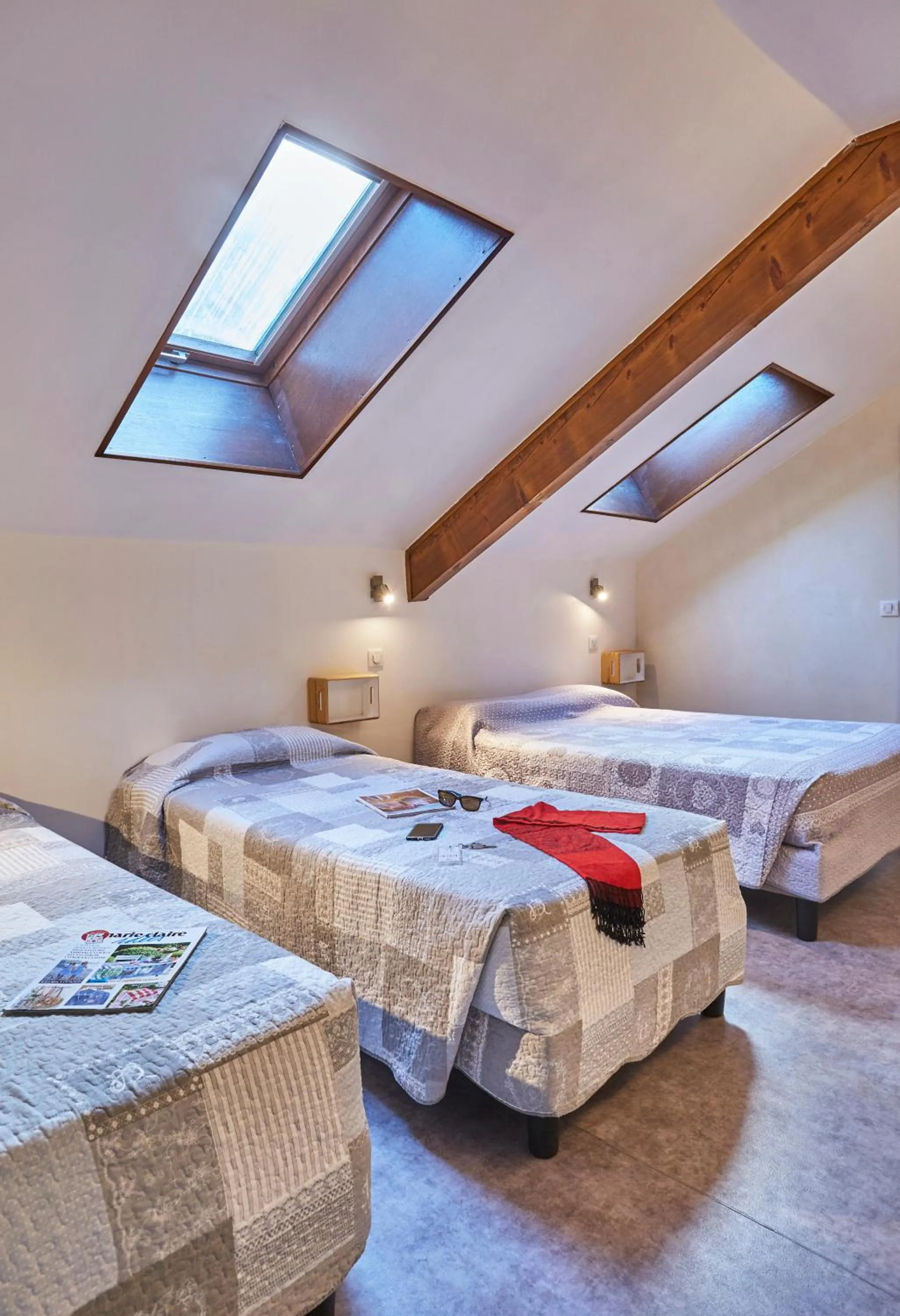 Bedroom, Bed in Cit'Hôtel Le National