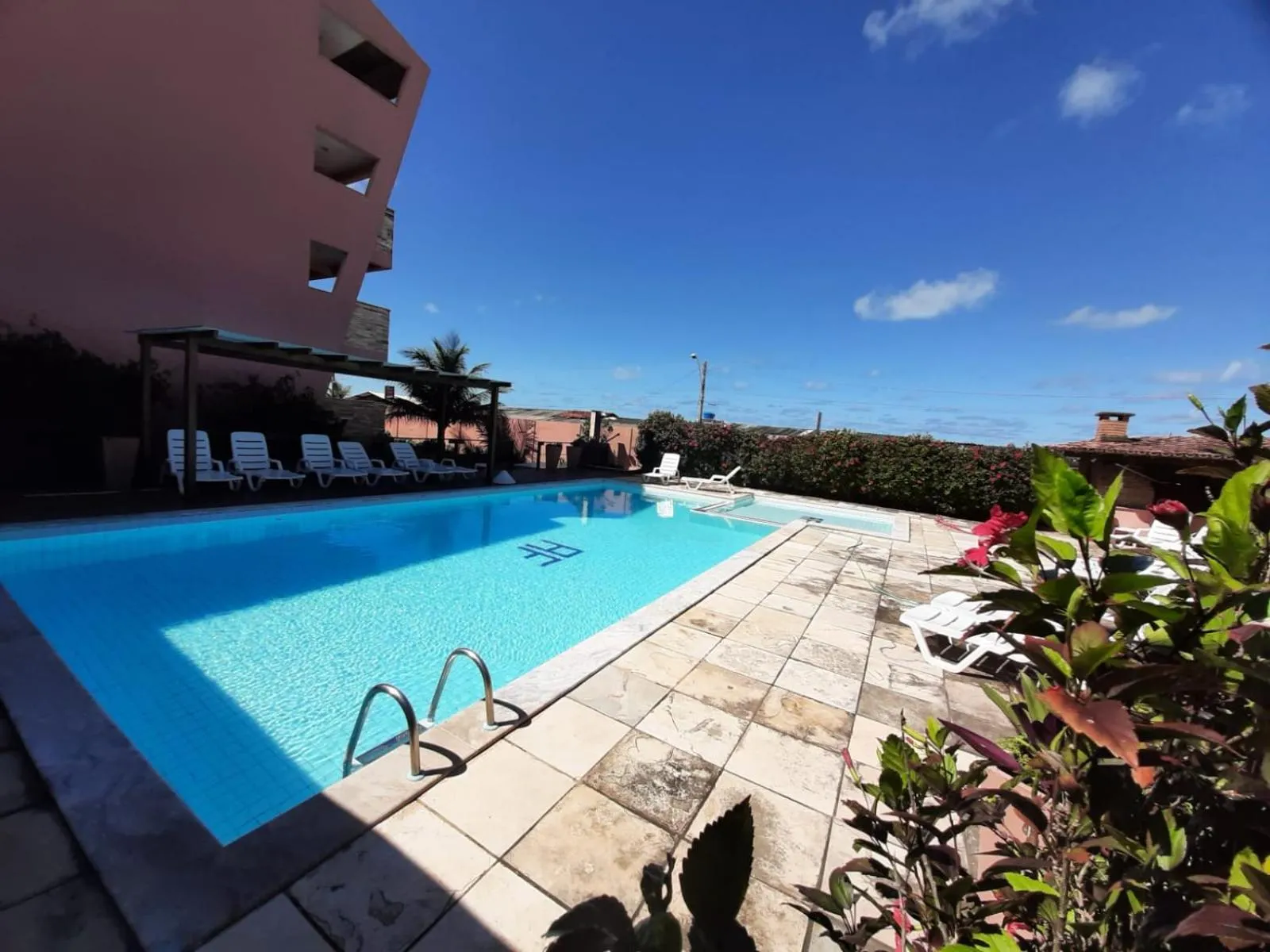 Swimming pool in Atlântico Hotel Maceió