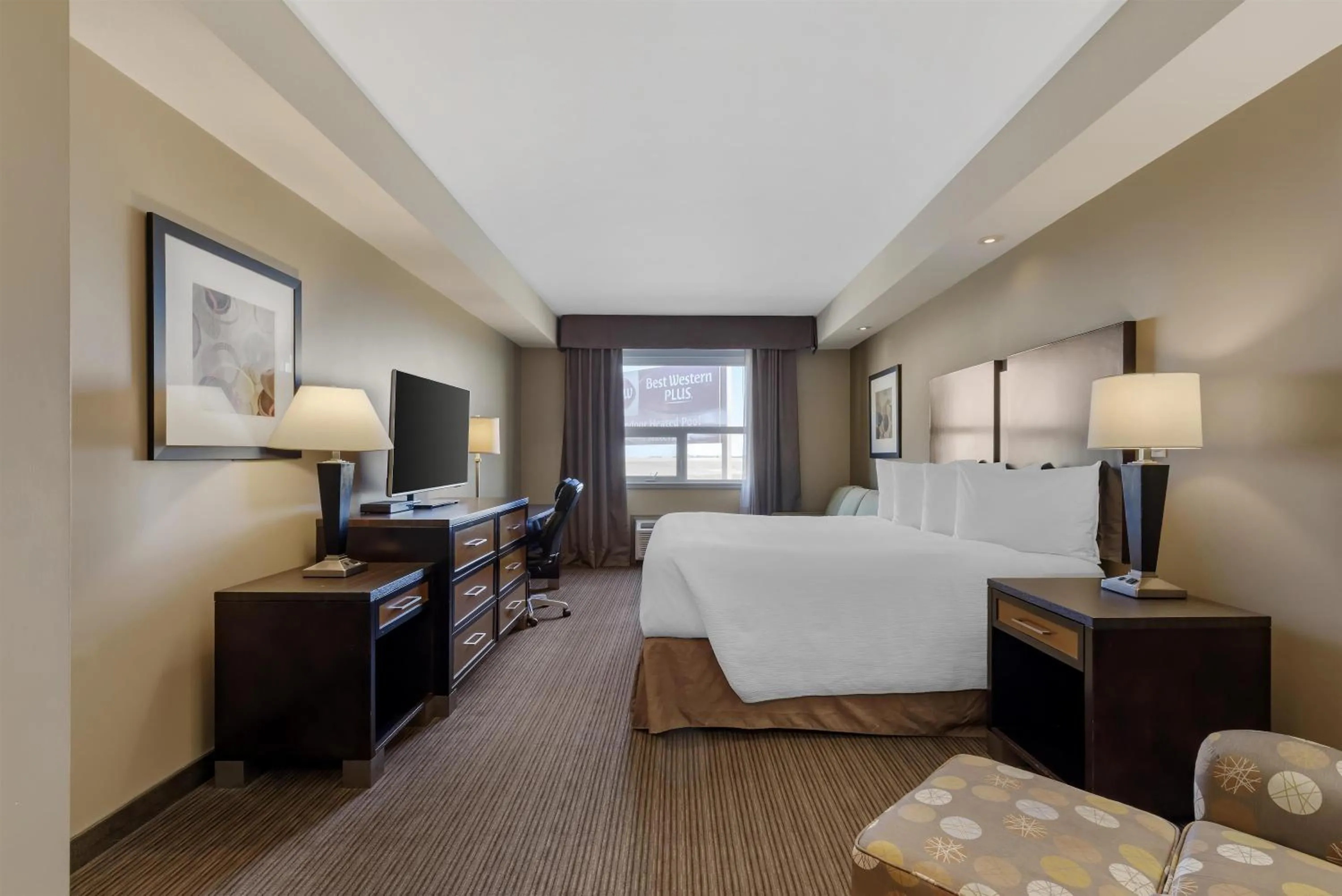 Bedroom, Bed in Best Western Plus Moose Jaw