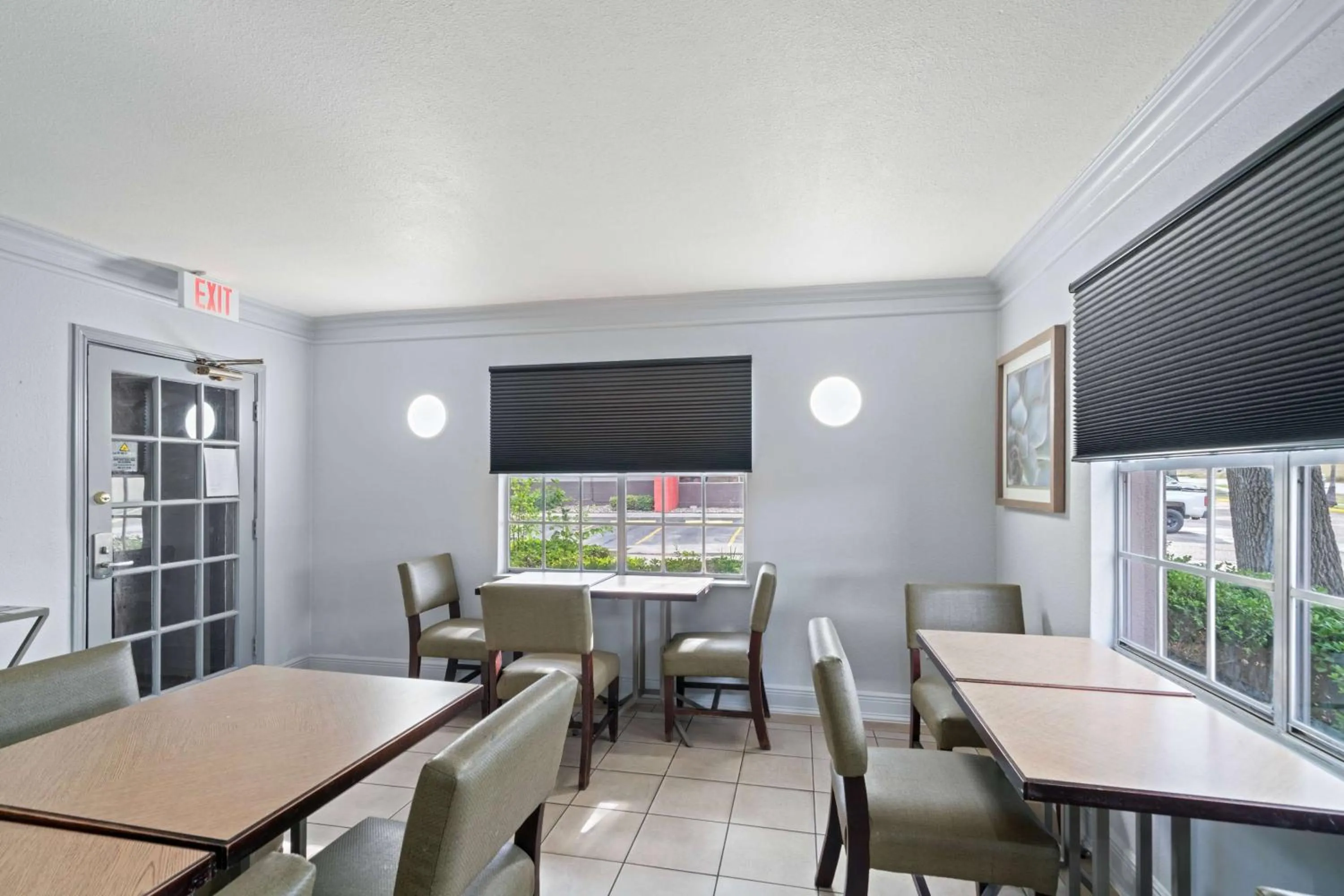 Breakfast in La Quinta Inn by Wyndham Corpus Christi North