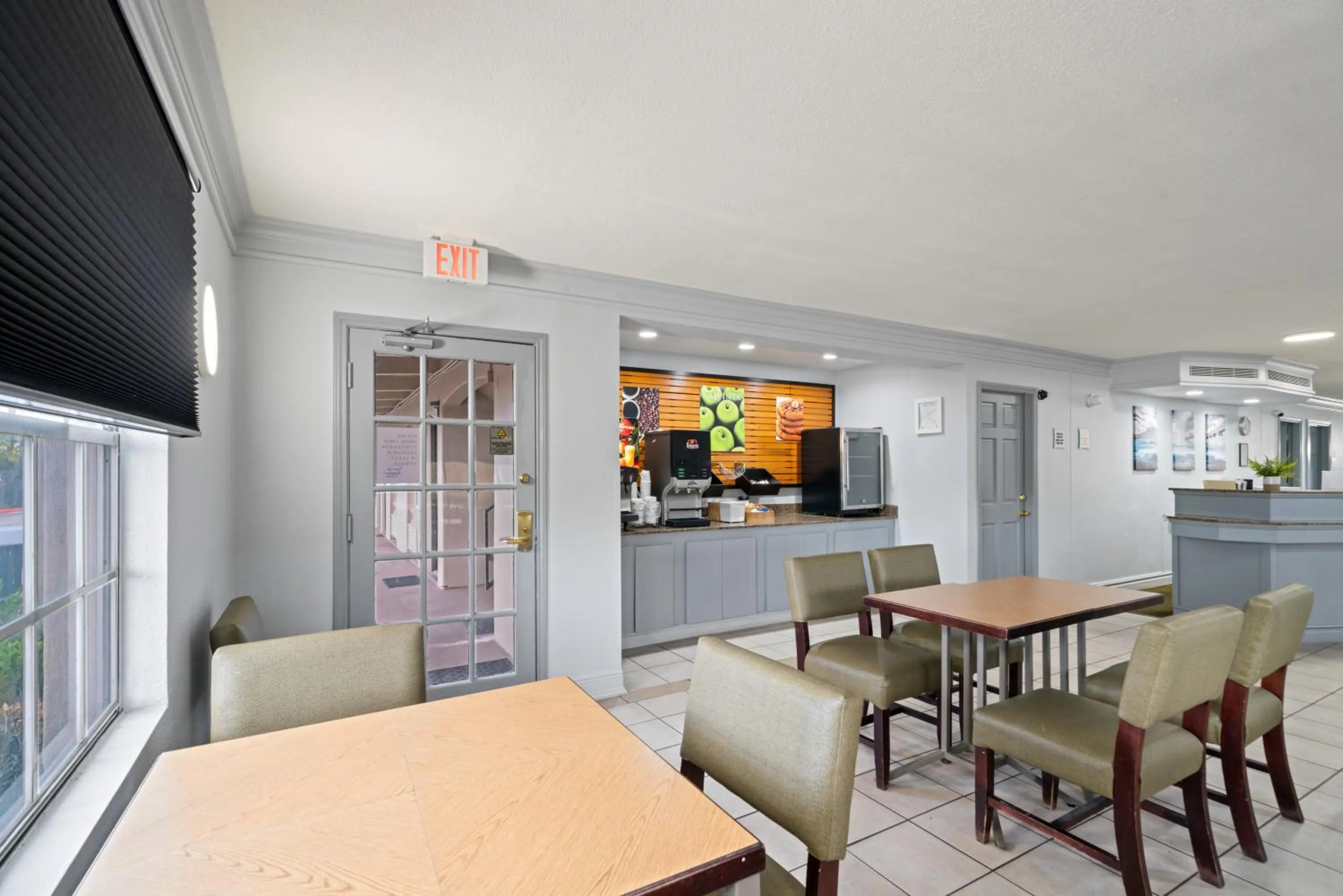 Breakfast in La Quinta Inn by Wyndham Corpus Christi North