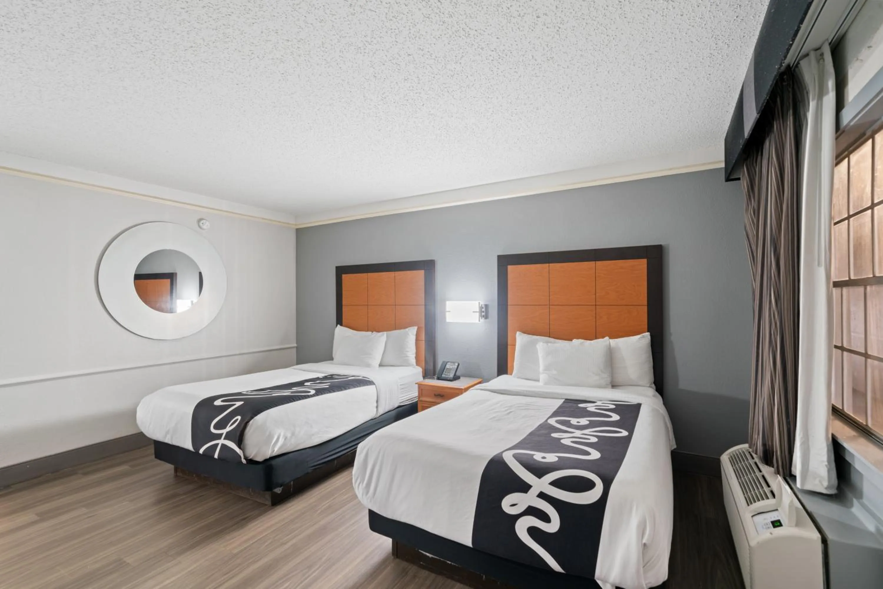 Bedroom, Bed in La Quinta Inn by Wyndham Corpus Christi North