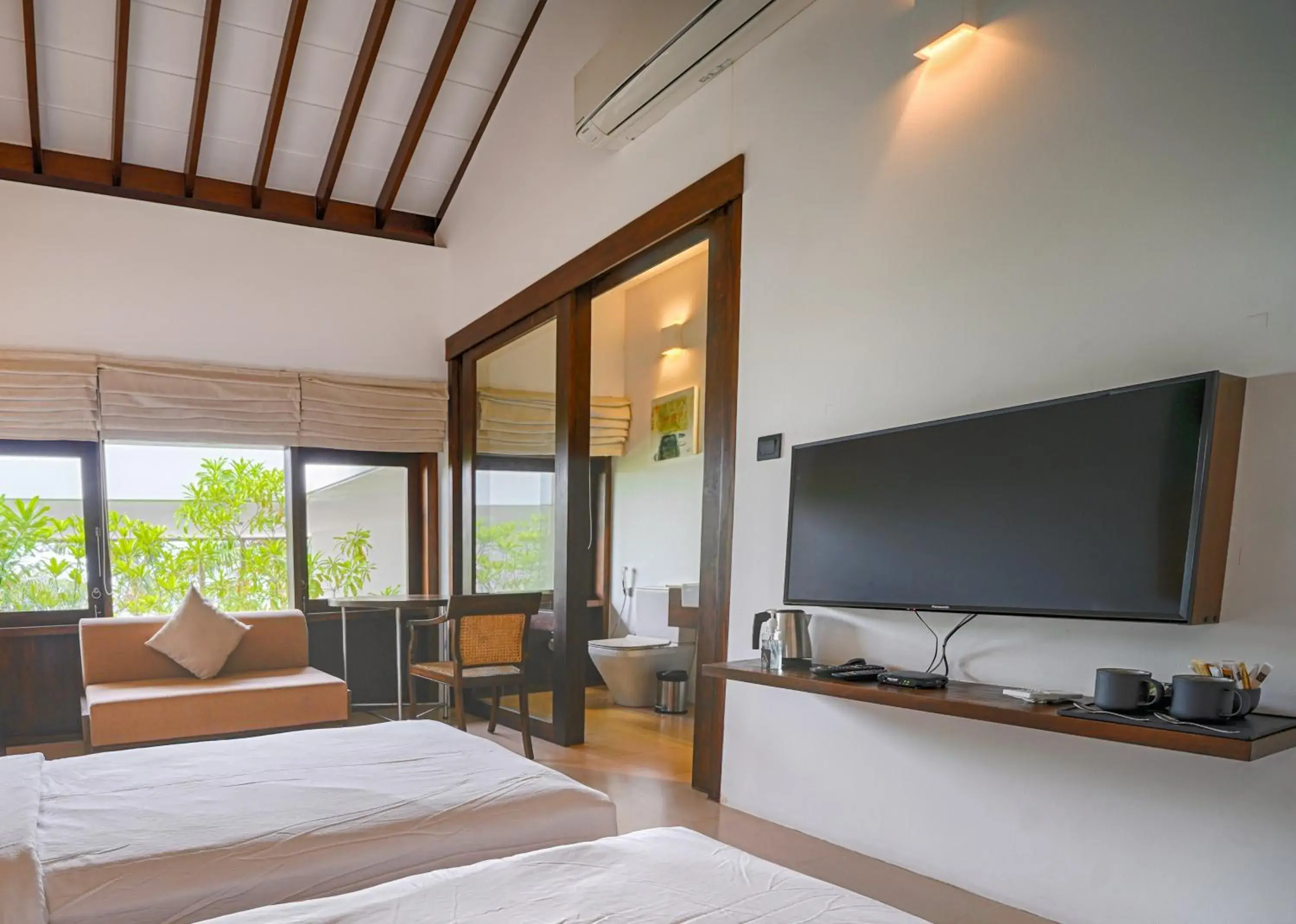 Deluxe Twin Room in Beach view wing in Three Gables Boutique Villa Deluxe Twin Room in Beach view wing in Three Gables Boutique Villa