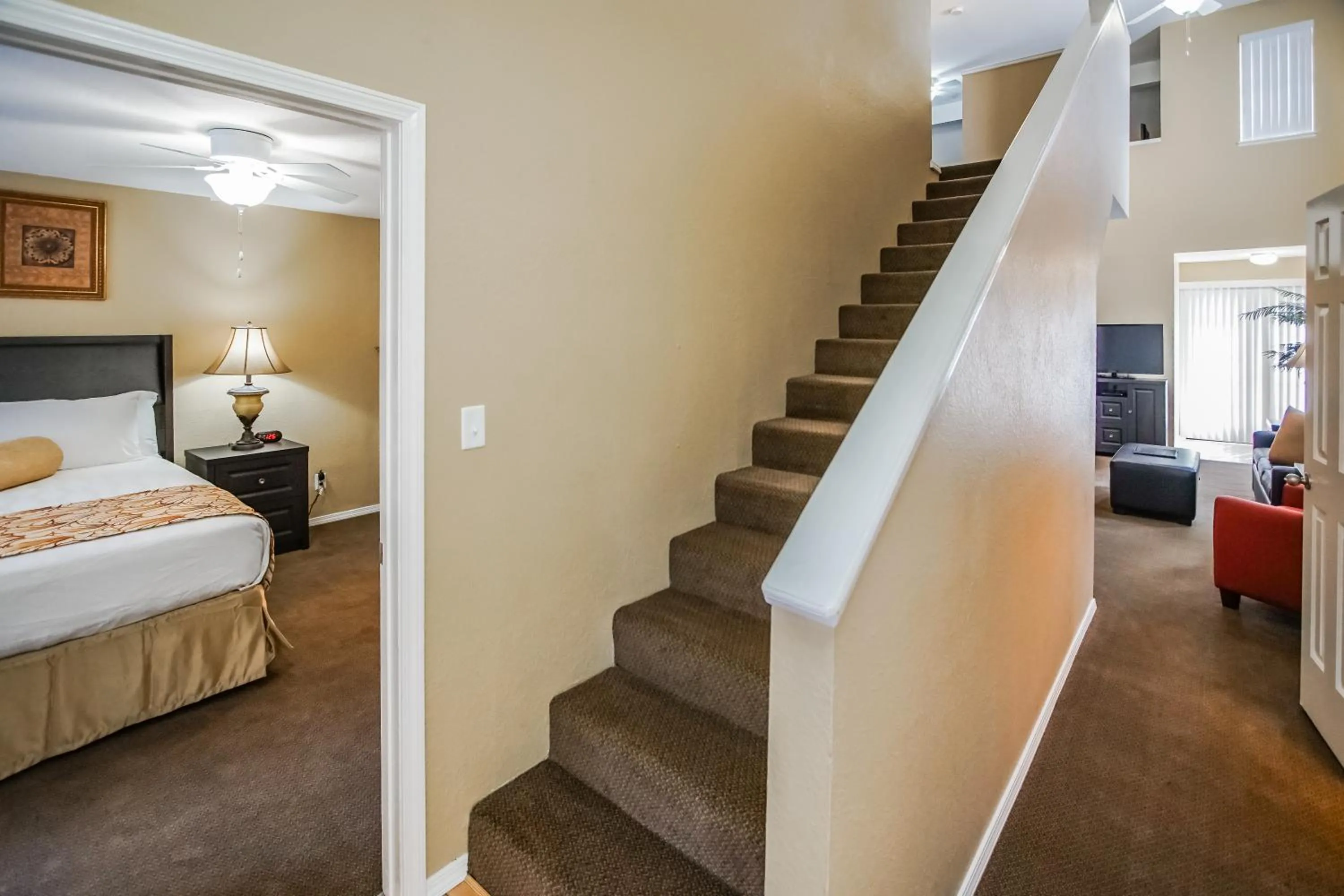 Other, Bed in The Townhouses