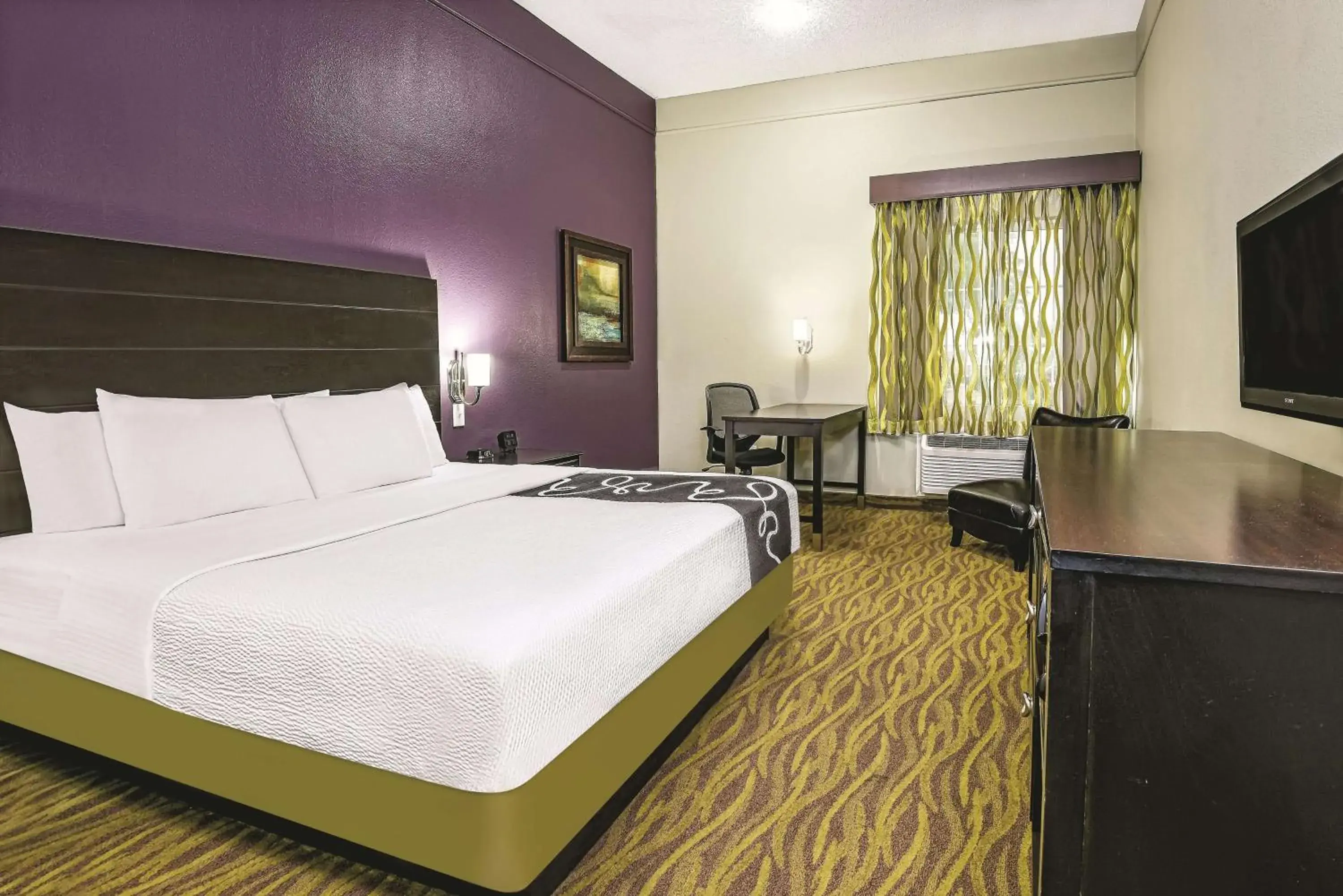 Deluxe King Room in La Quinta by Wyndham Laredo Airport Deluxe King Room in La Quinta by Wyndham Laredo Airport