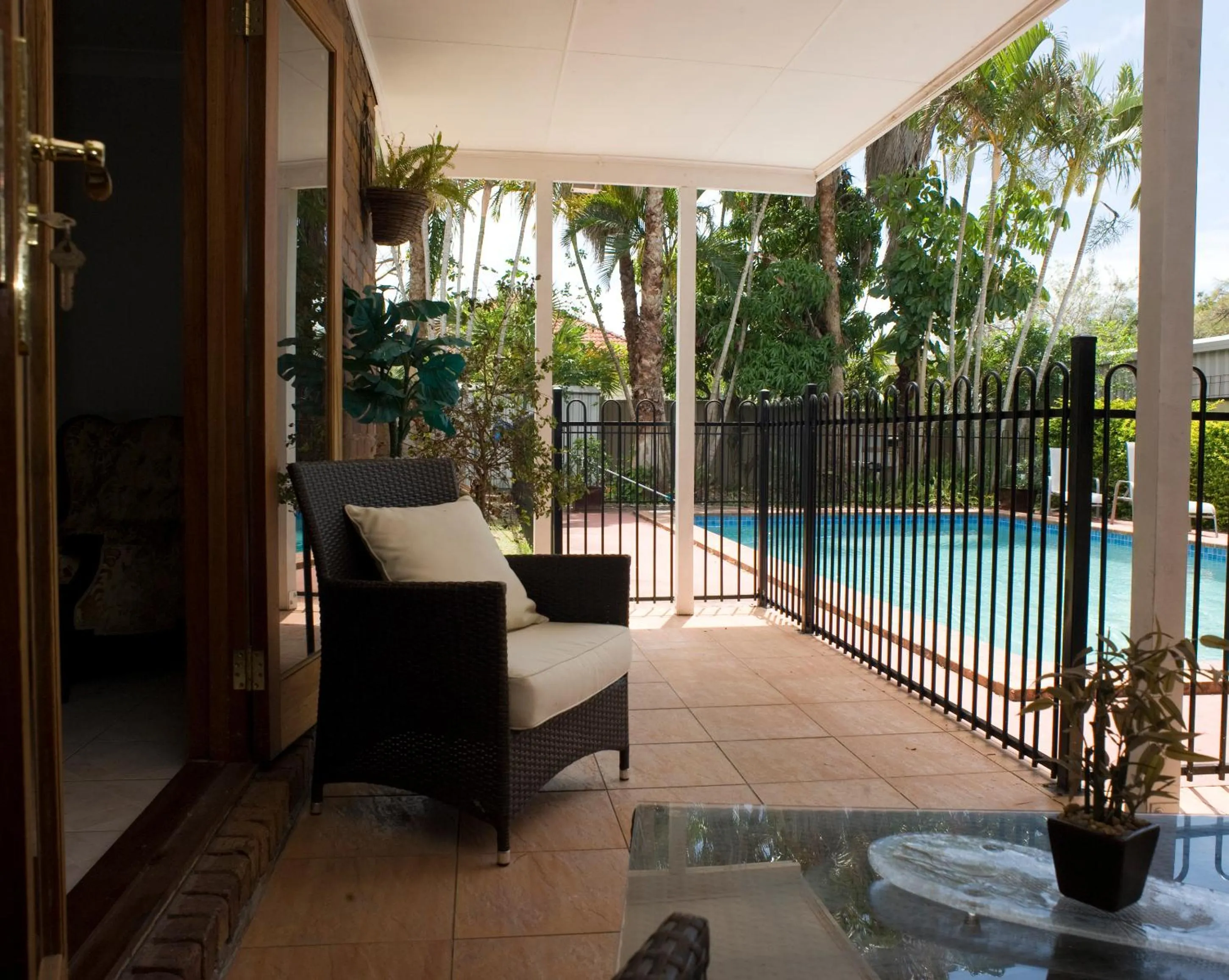 Patio in Ainslie Manor Guest House
