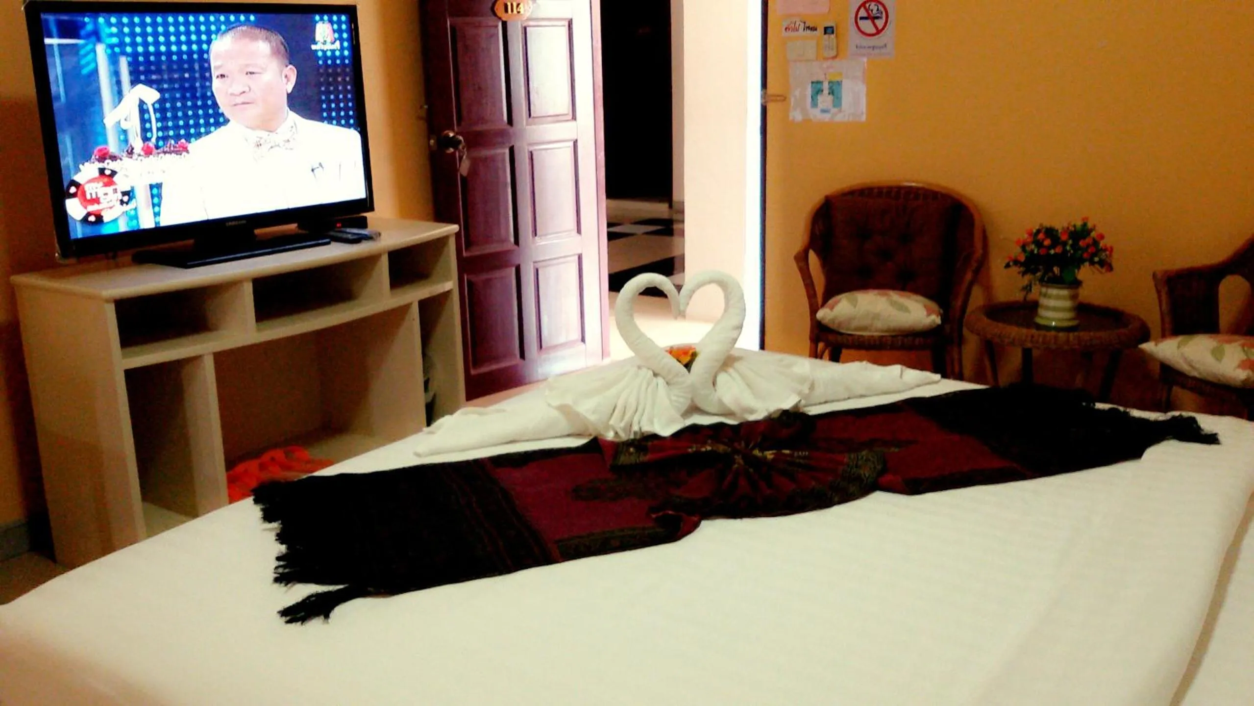 Bedroom in Ploy Puu Residence