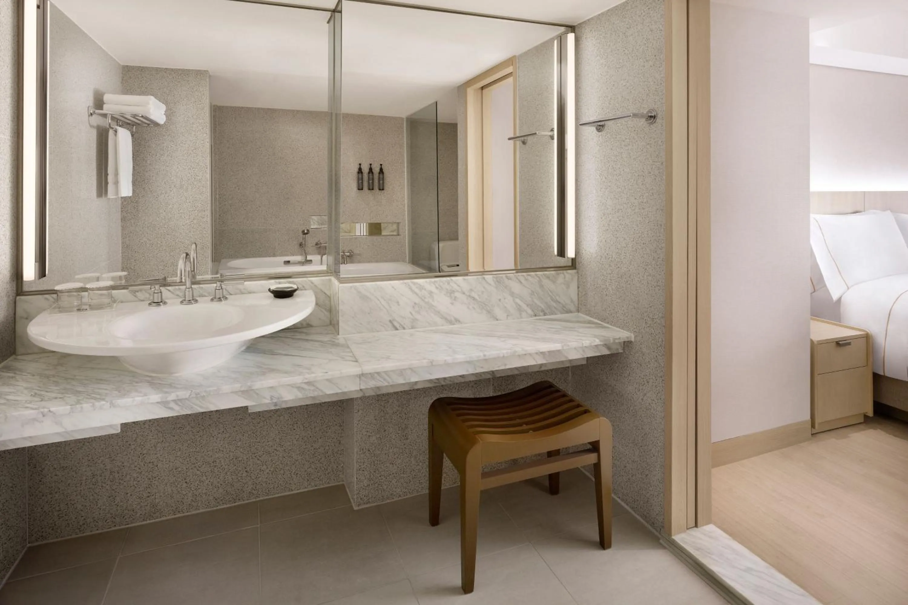 Bathroom, Bed in The Westin Josun Busan