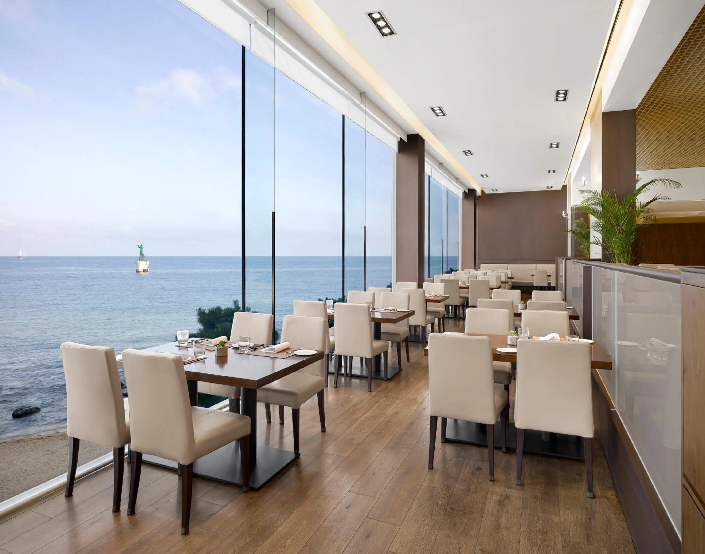 Restaurant/places to eat in The Westin Josun Busan