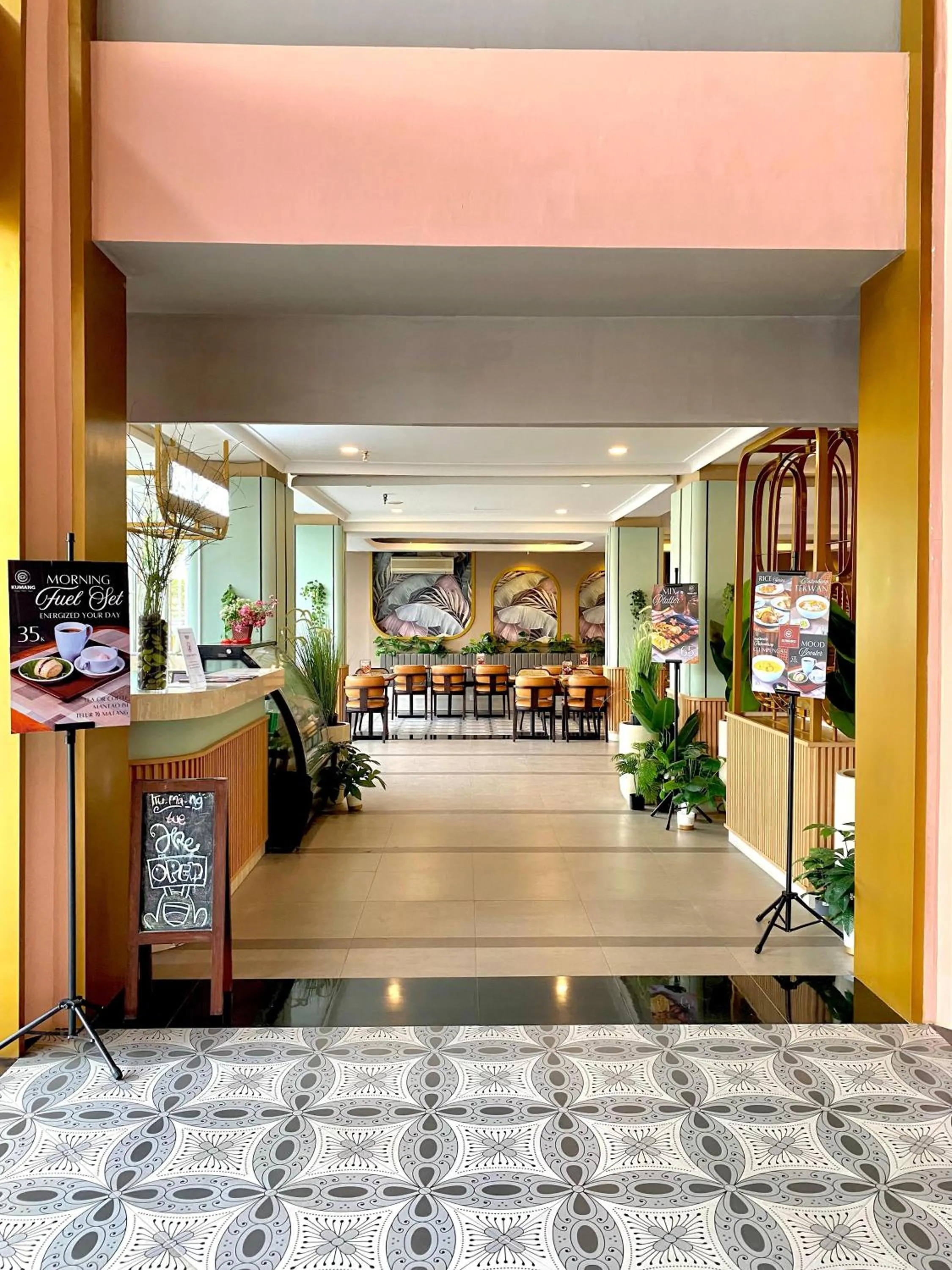 MaxOneHotels.com at Vivo Palembang