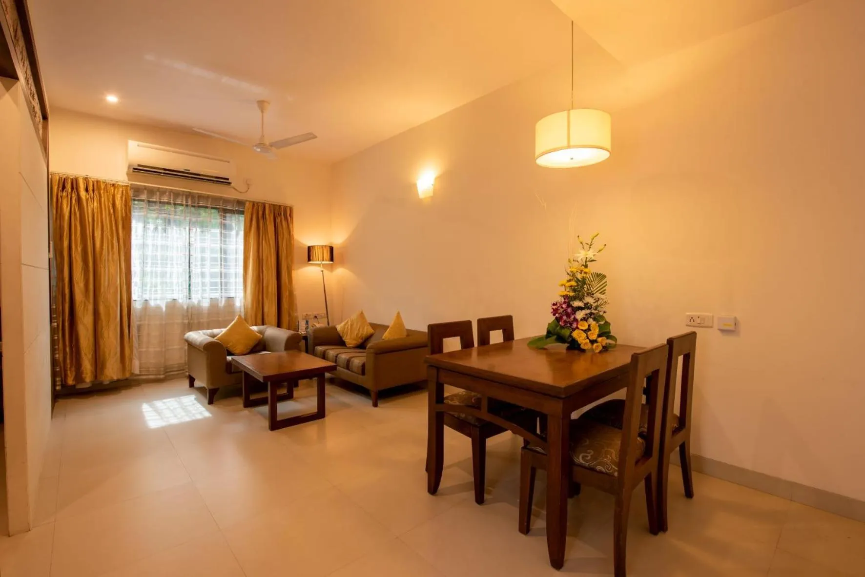 Living room in La-Paz Gardens Beacon Hotel - Vasco da Gama Goa