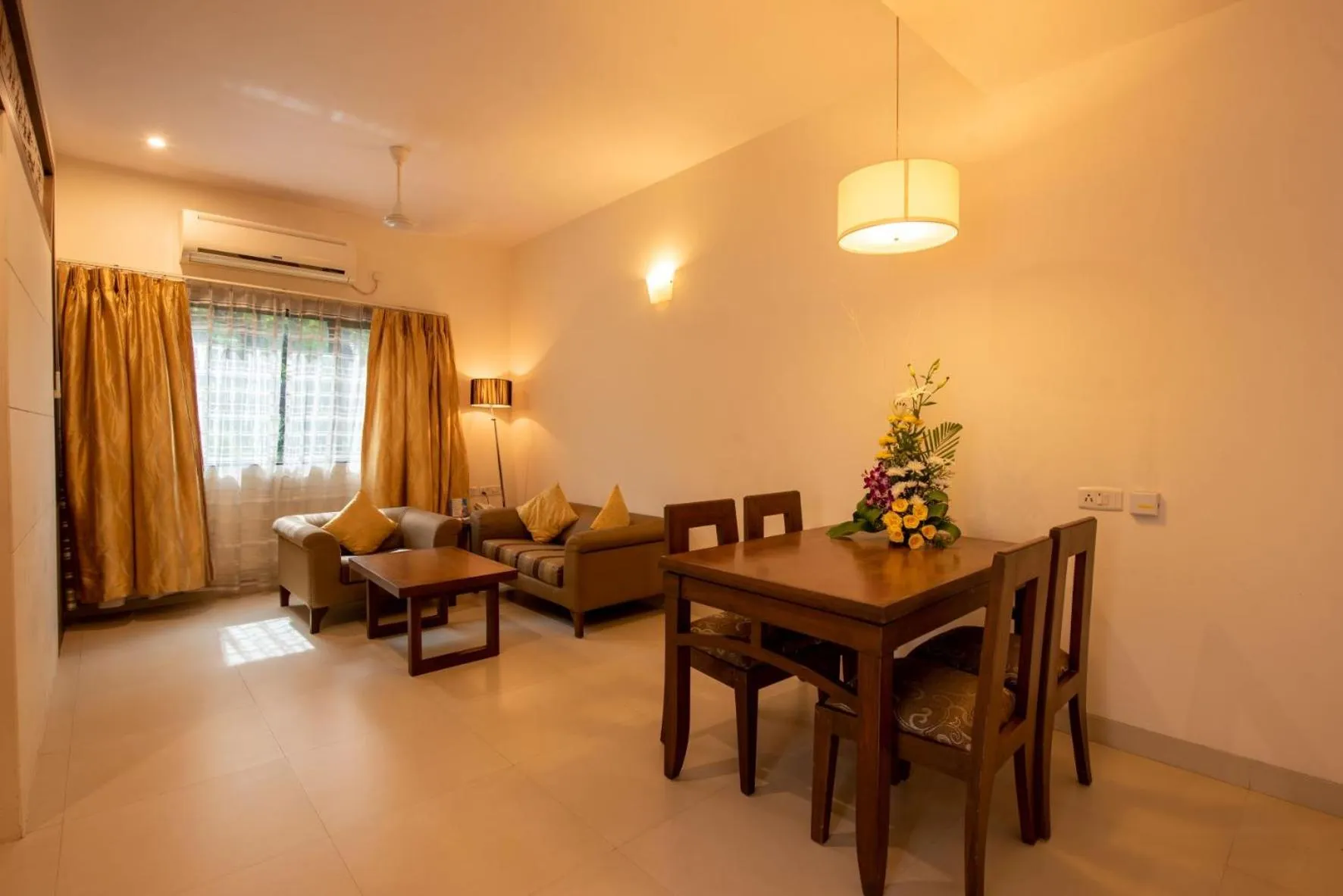 Living room in La-Paz Gardens Beacon Hotel - Vasco da Gama Goa