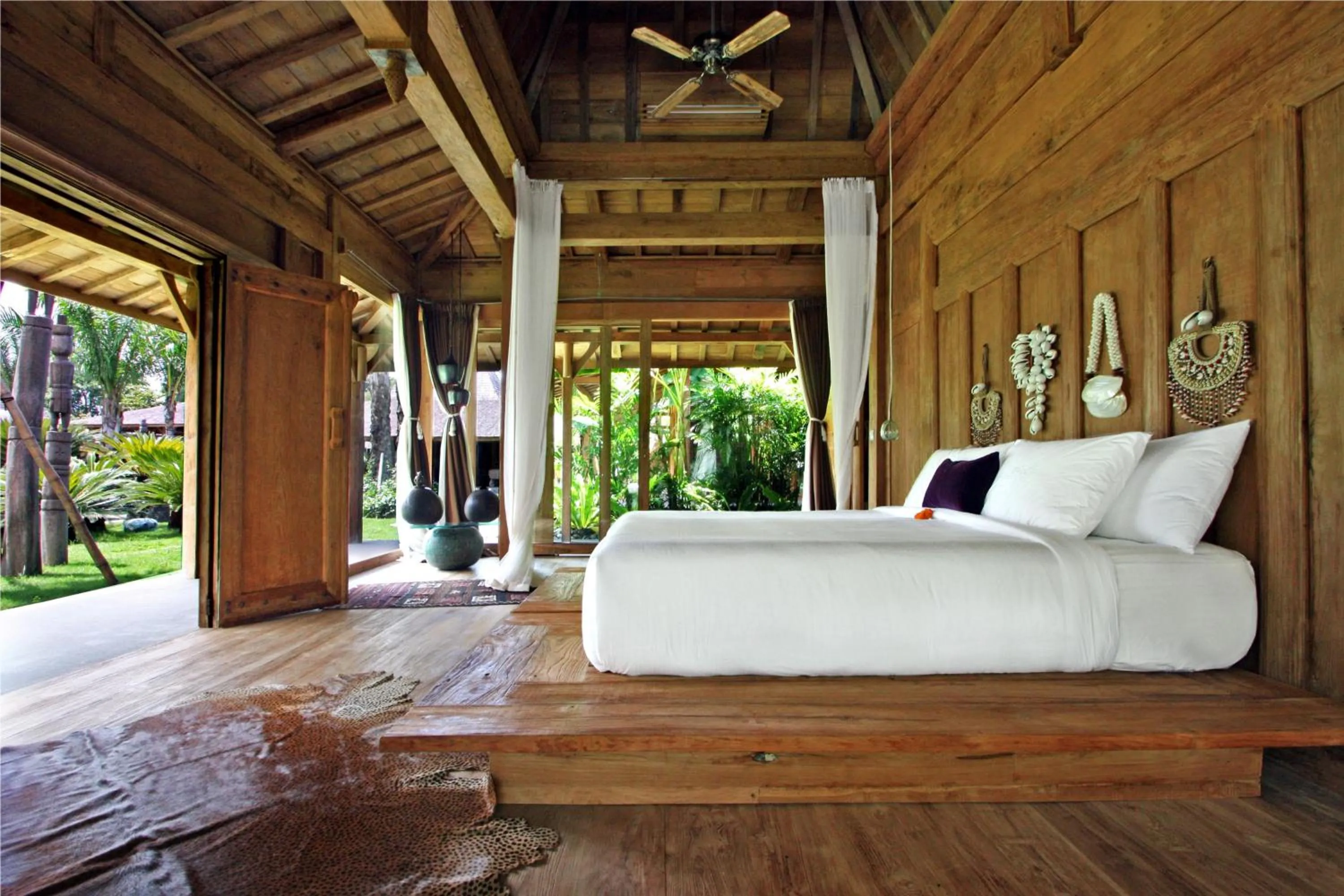 Bedroom, Bed in Blue Karma Village