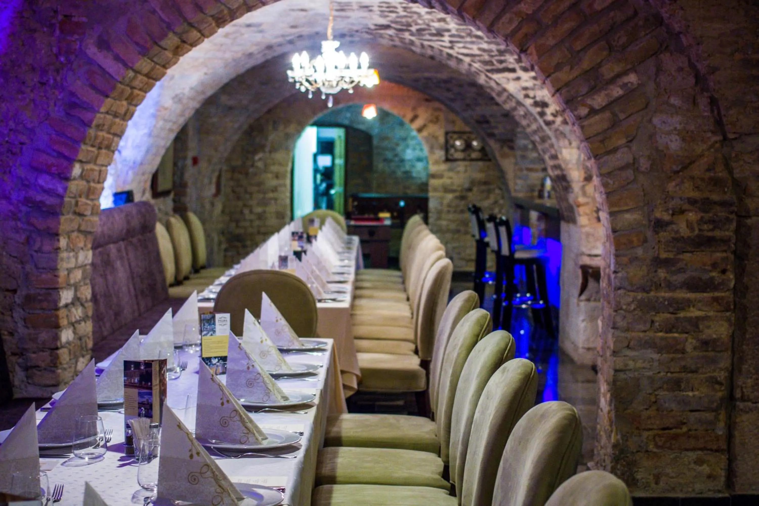 Restaurant/places to eat in Hotel Kristály Imperial