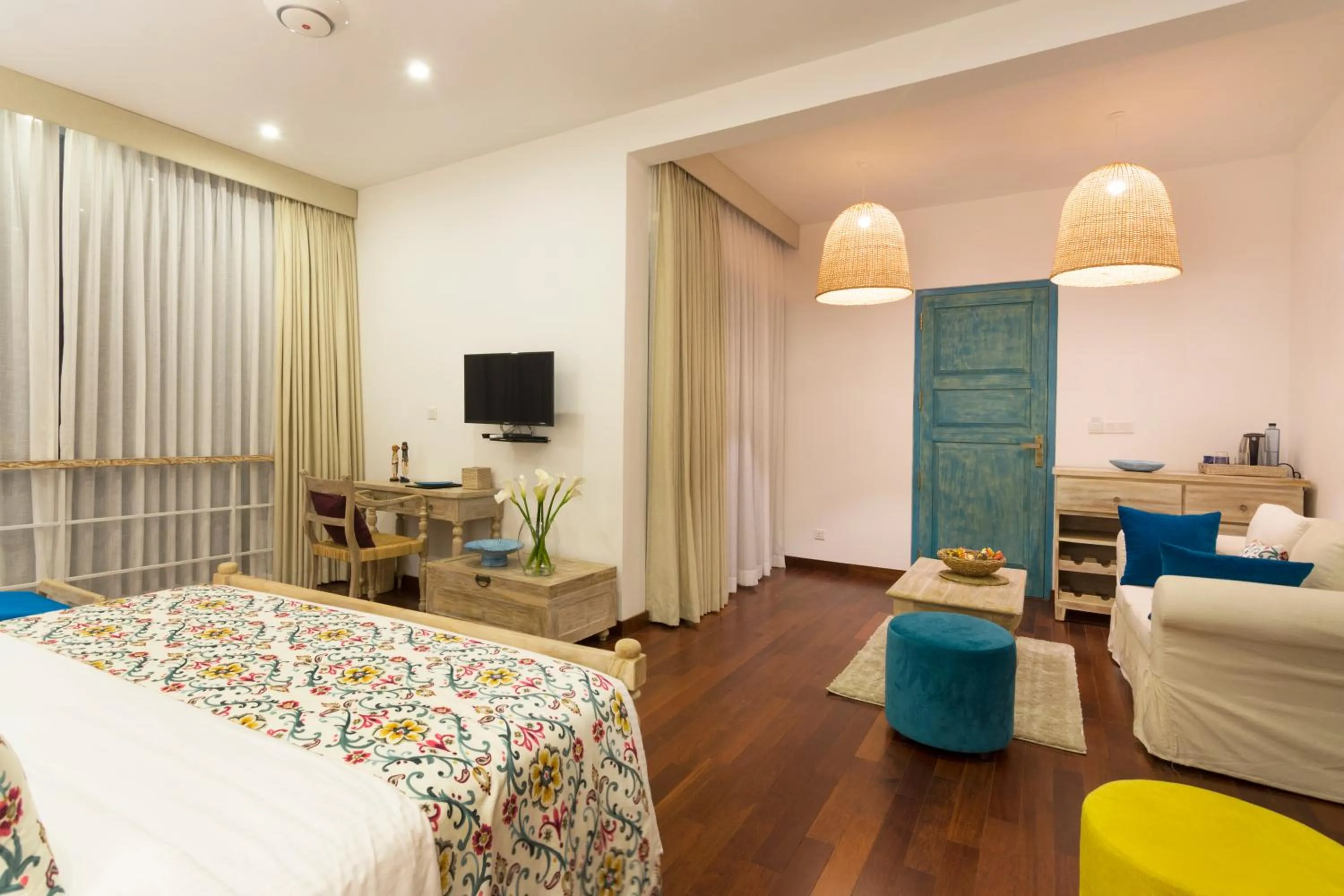 TV and multimedia, Bed in 33 Lake Terrace