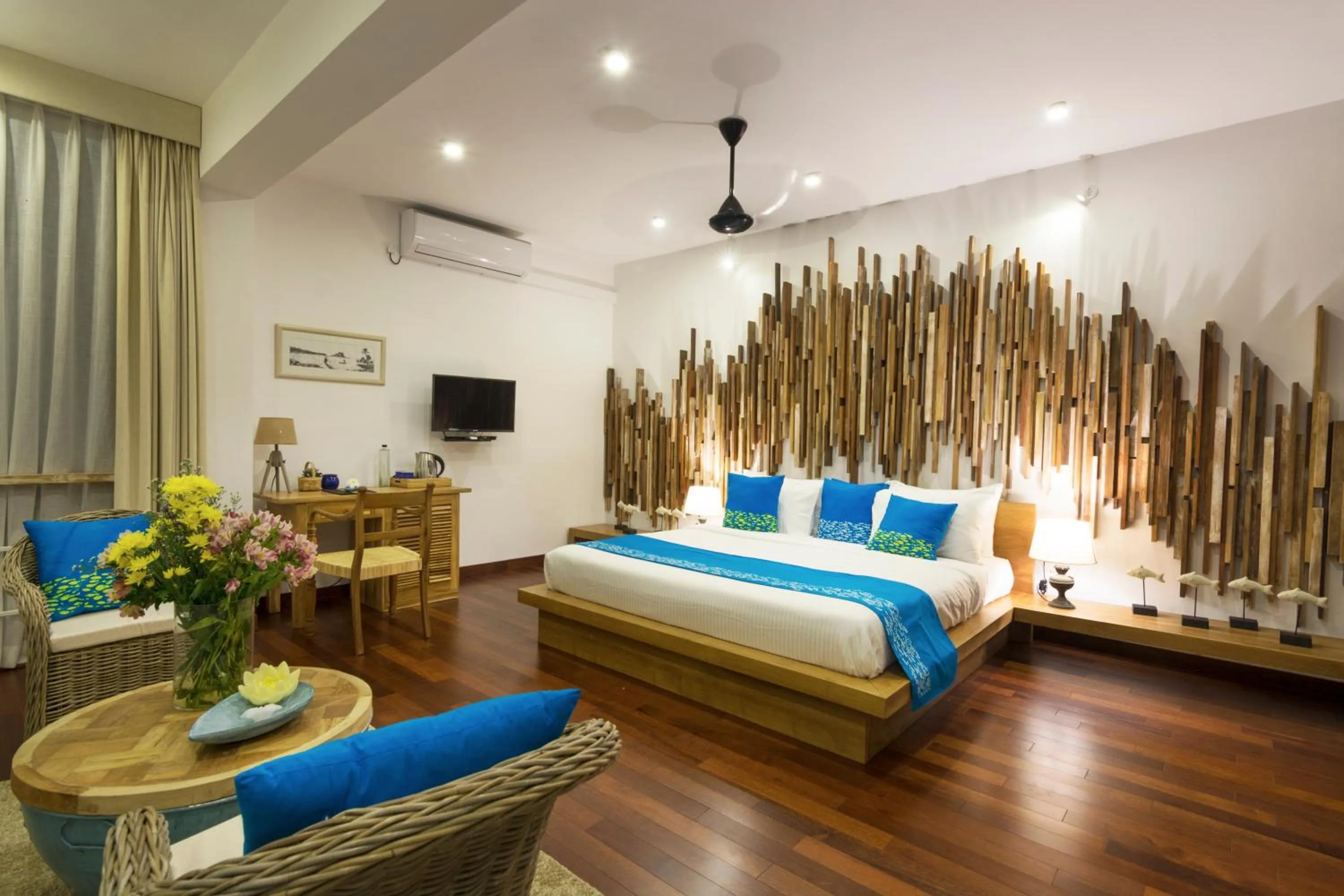 Bedroom, Bed in 33 Lake Terrace