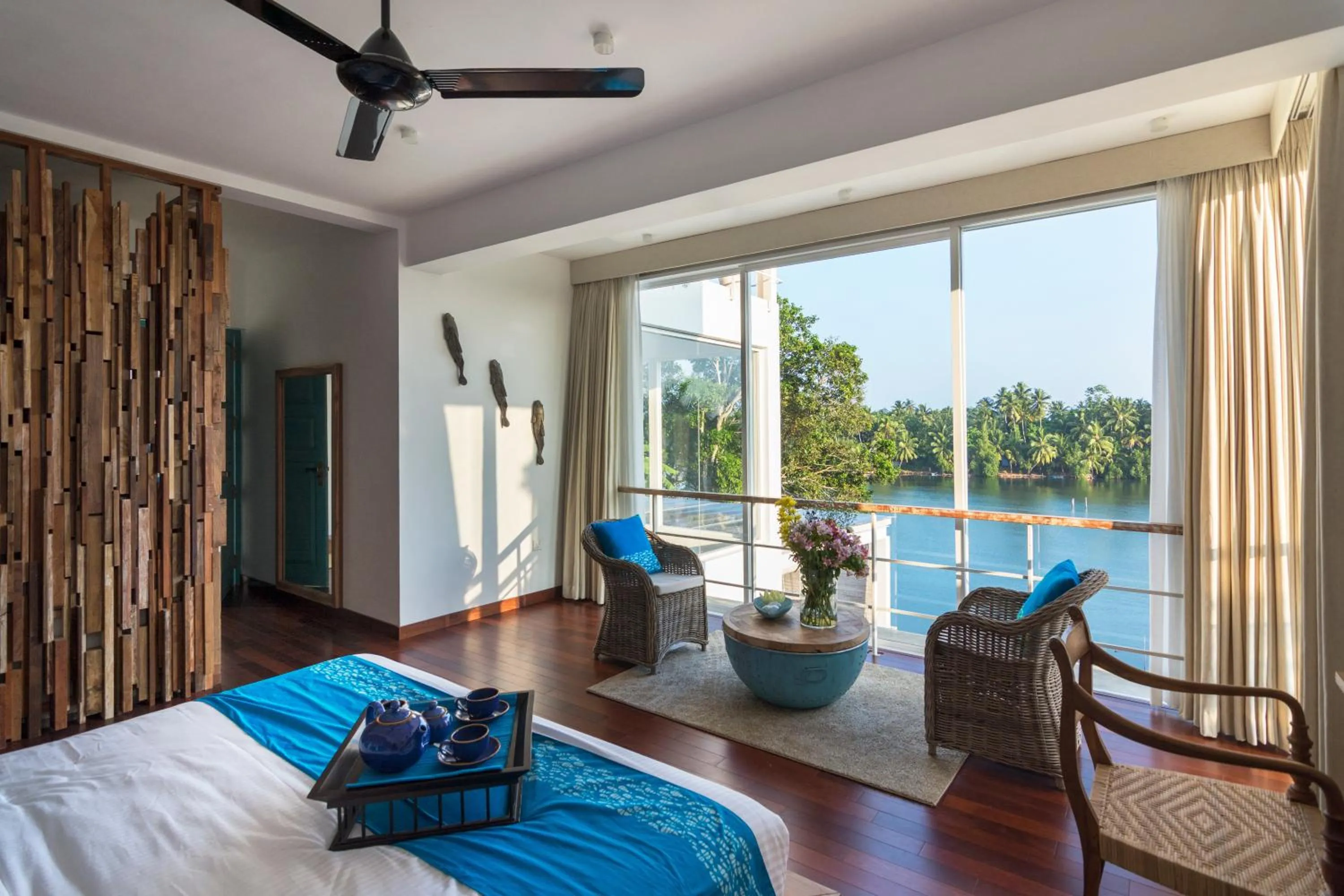 Lake view, Bed in 33 Lake Terrace