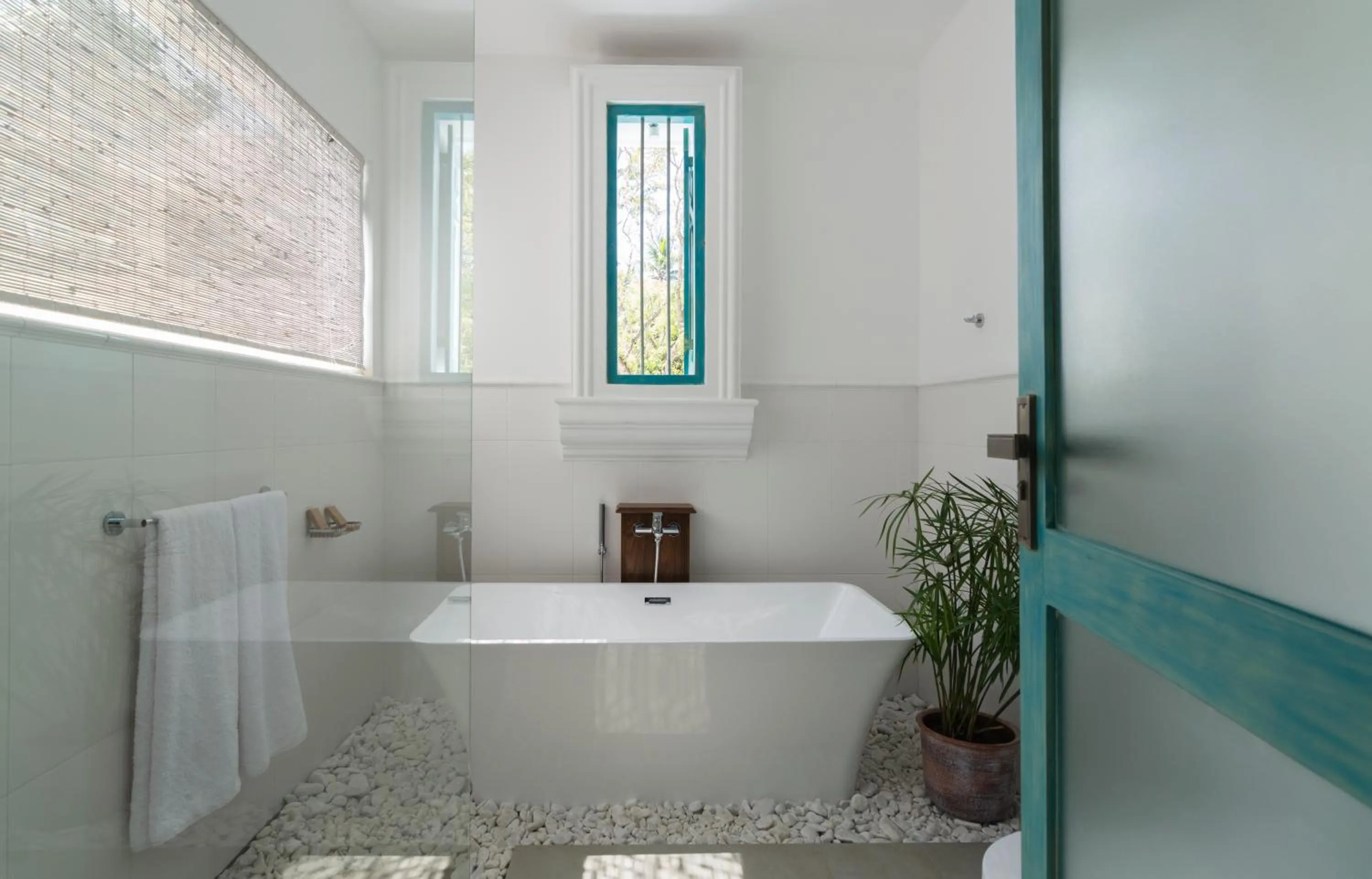 Shower in 33 Lake Terrace