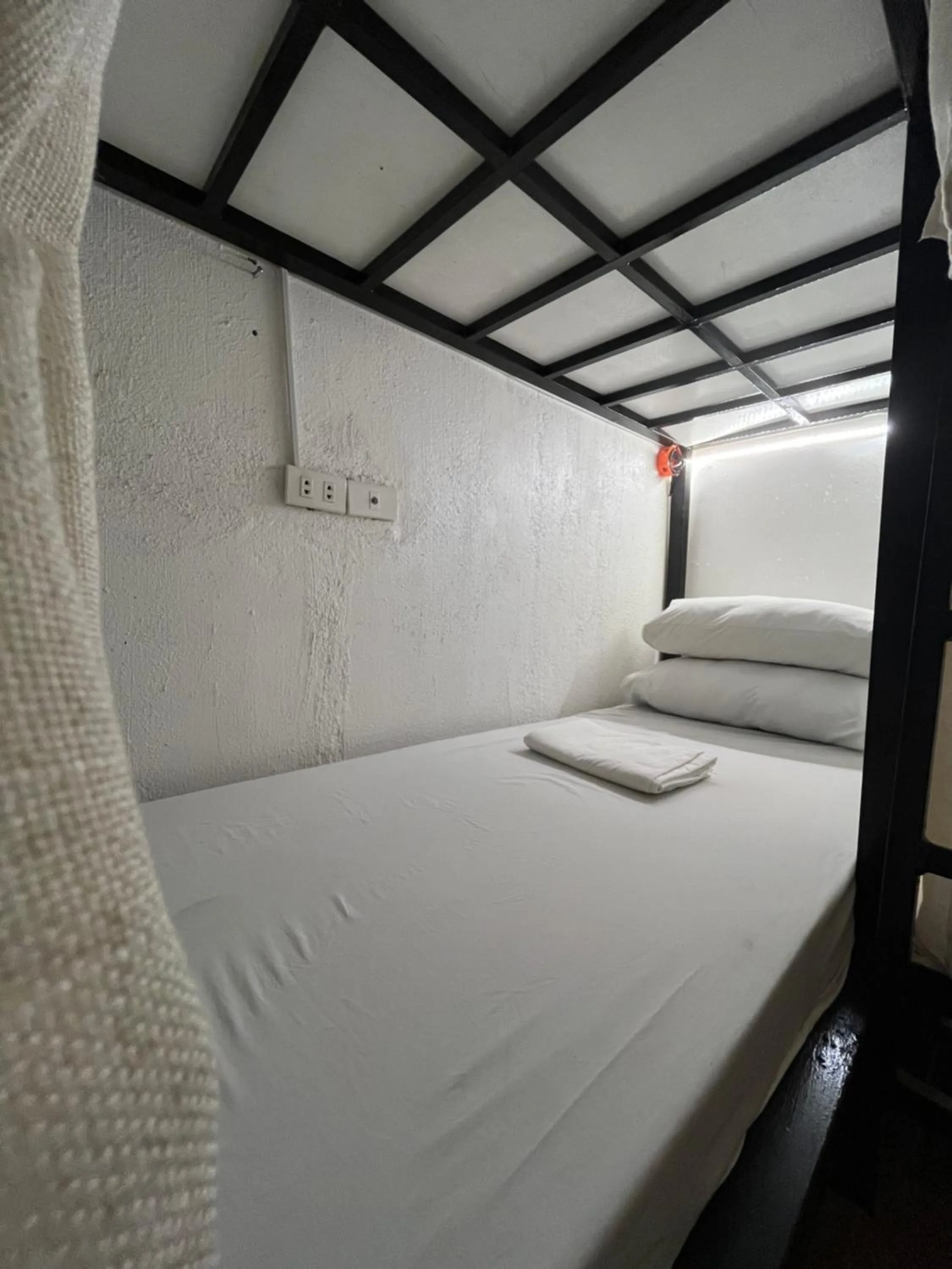 Bed in Casa Montemar Heights