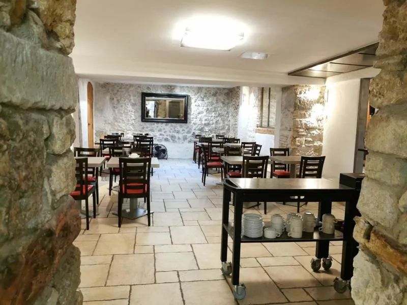 Decorative detail in Hotel de la Couronne