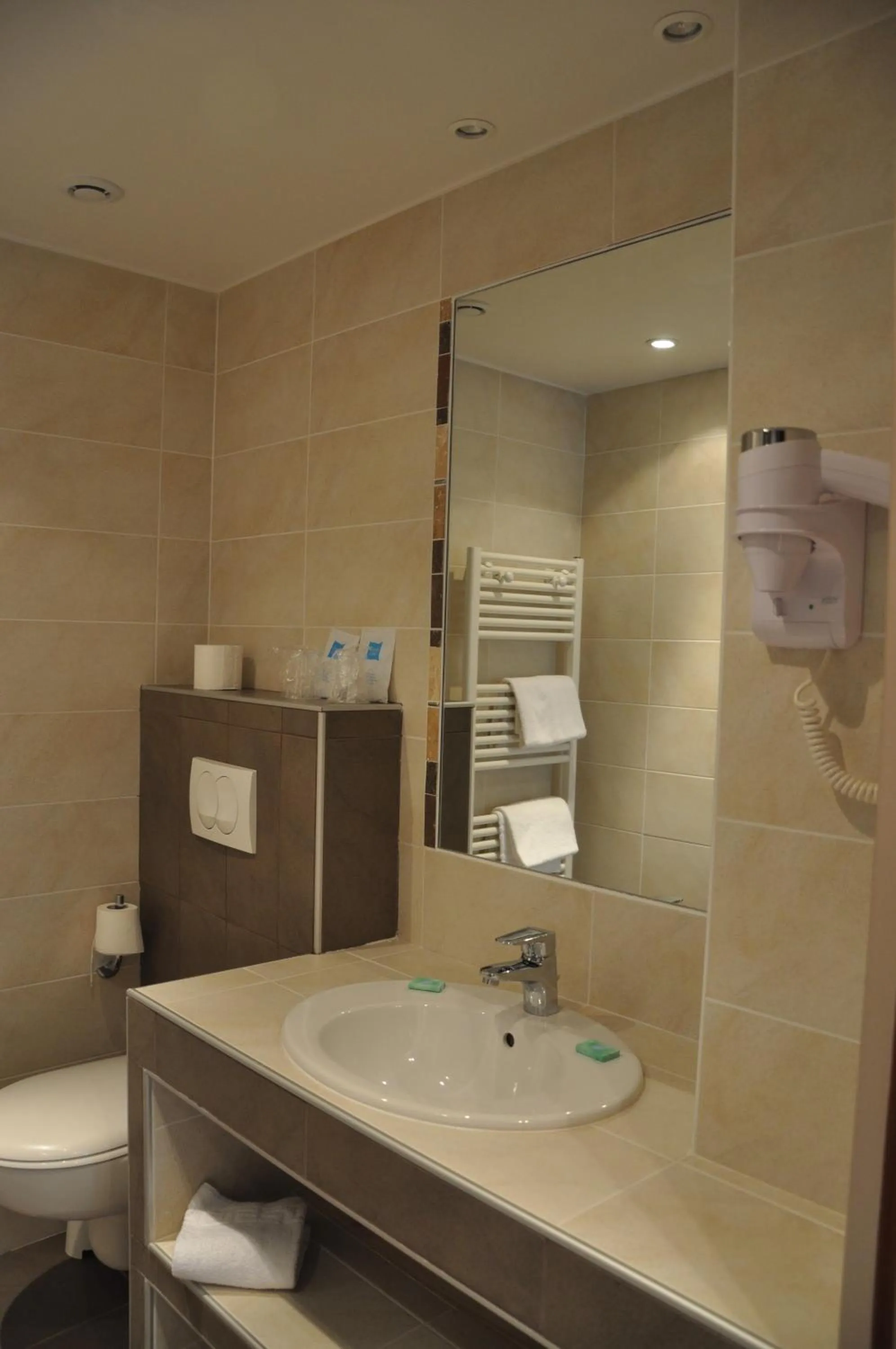 Bathroom in Hotel de la Couronne