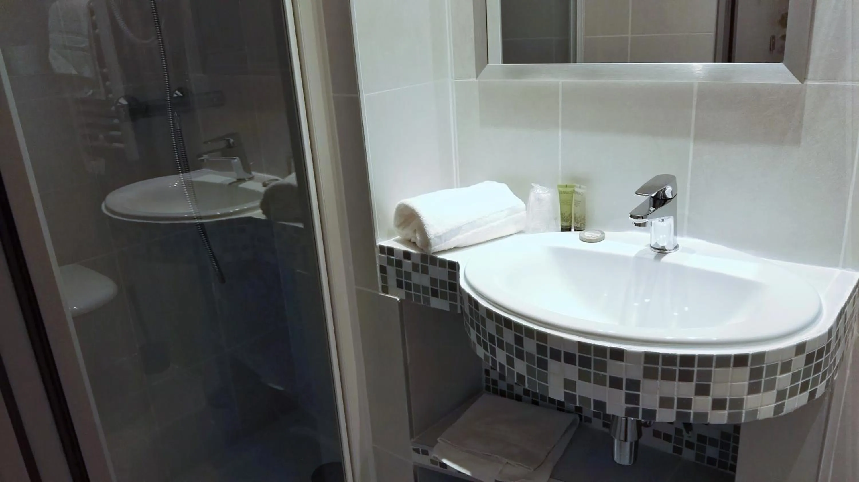 Bathroom in Hotel de la Couronne