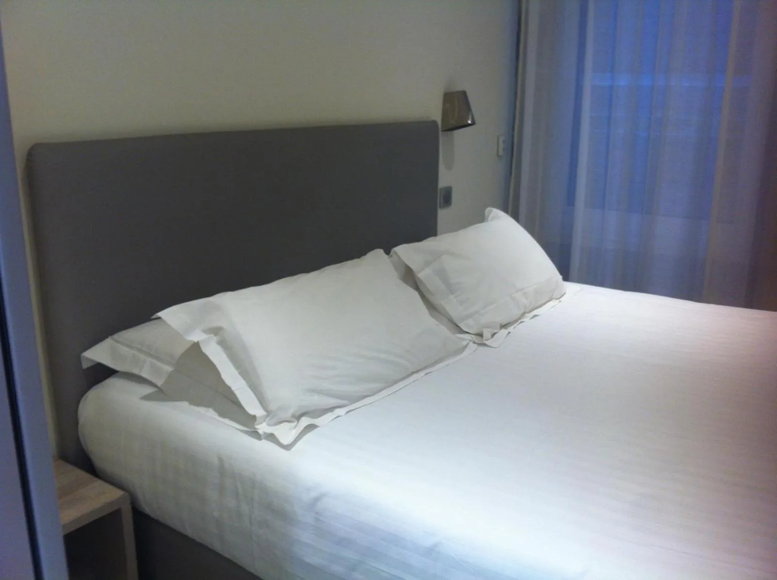 Bed in Hotel de la Couronne