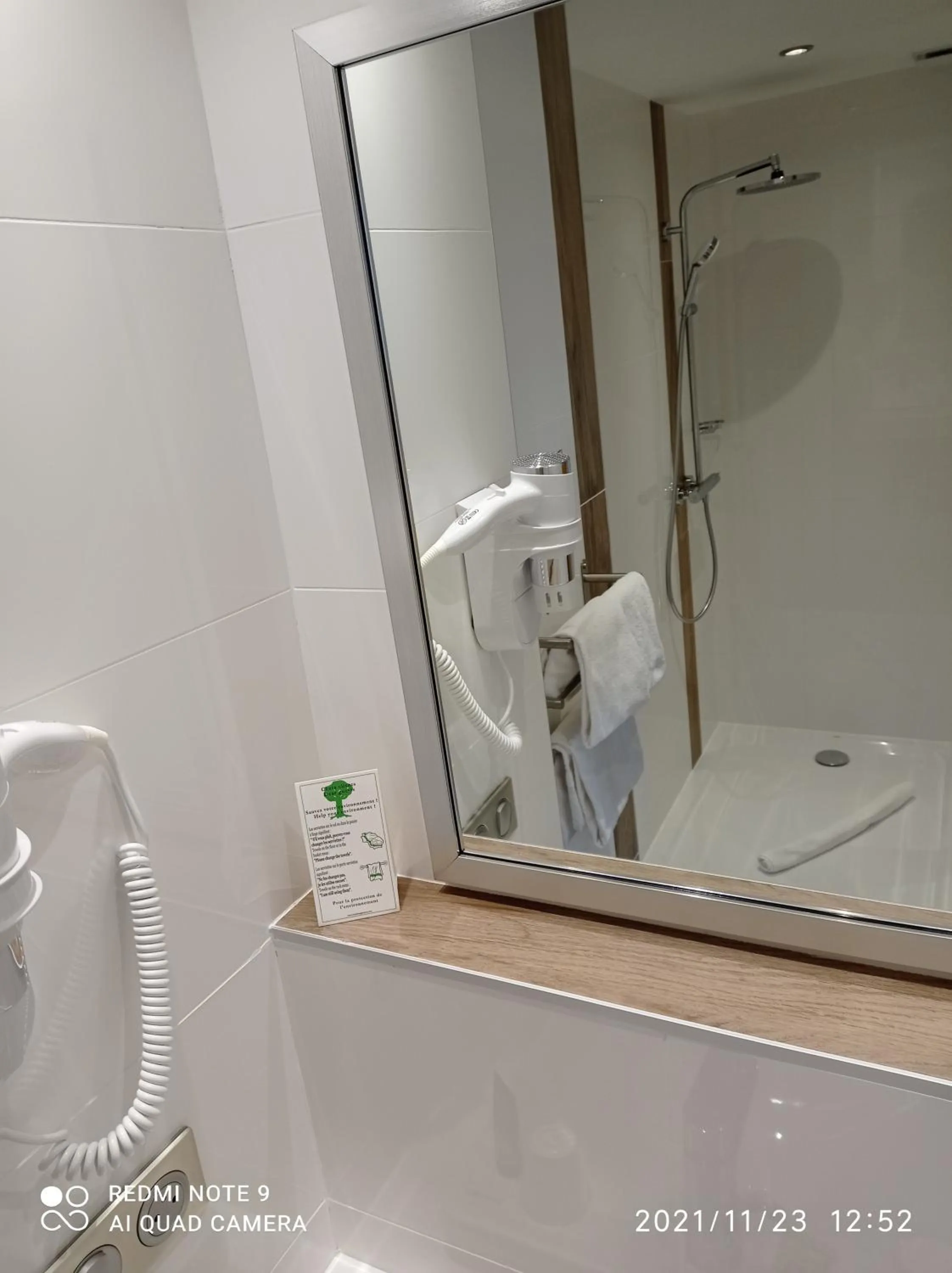 Property building in Hotel de la Couronne