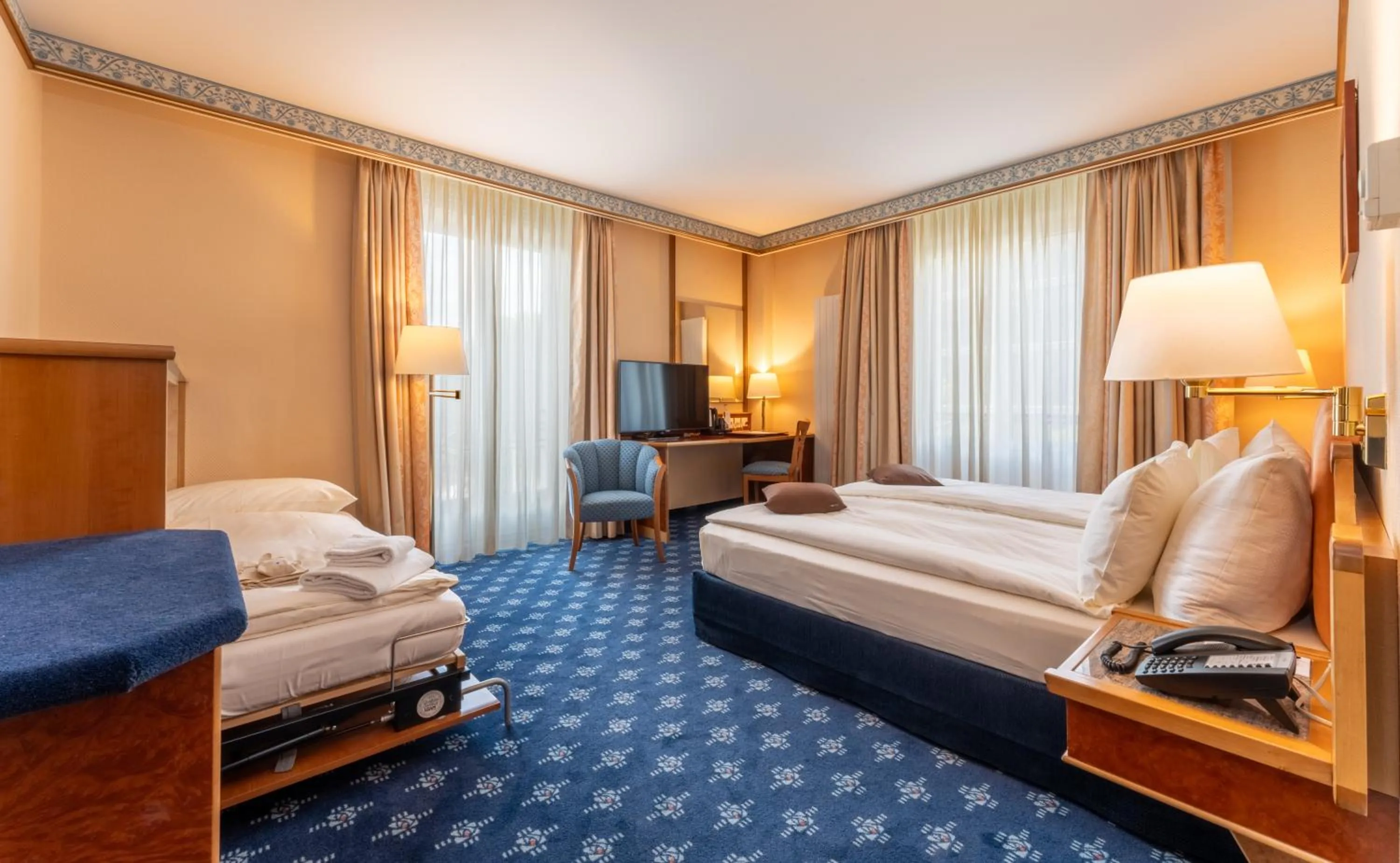 Bed in Best Western Plus Hotel Mirabeau