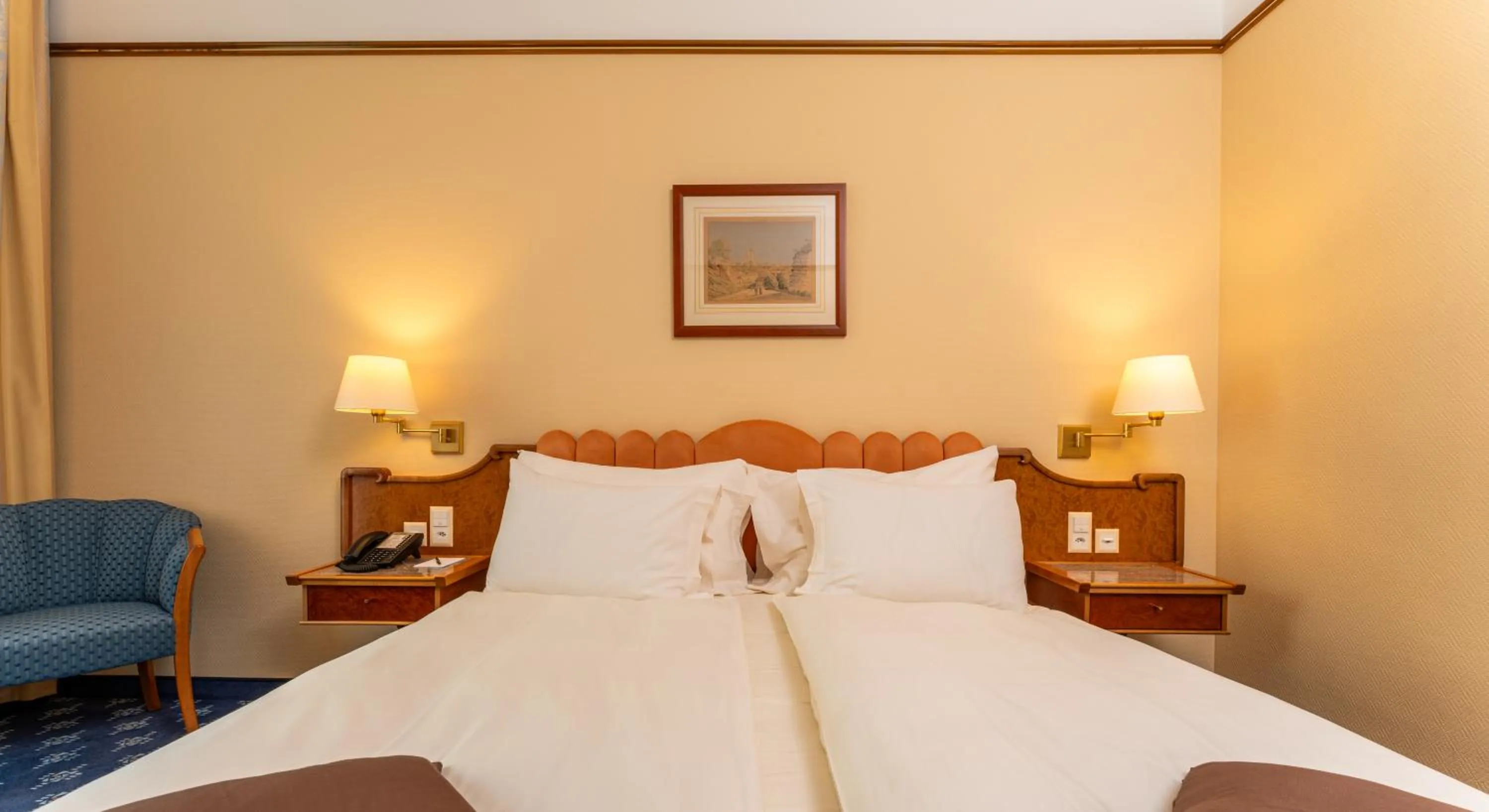 Photo of the whole room, Bed in Best Western Plus Hotel Mirabeau