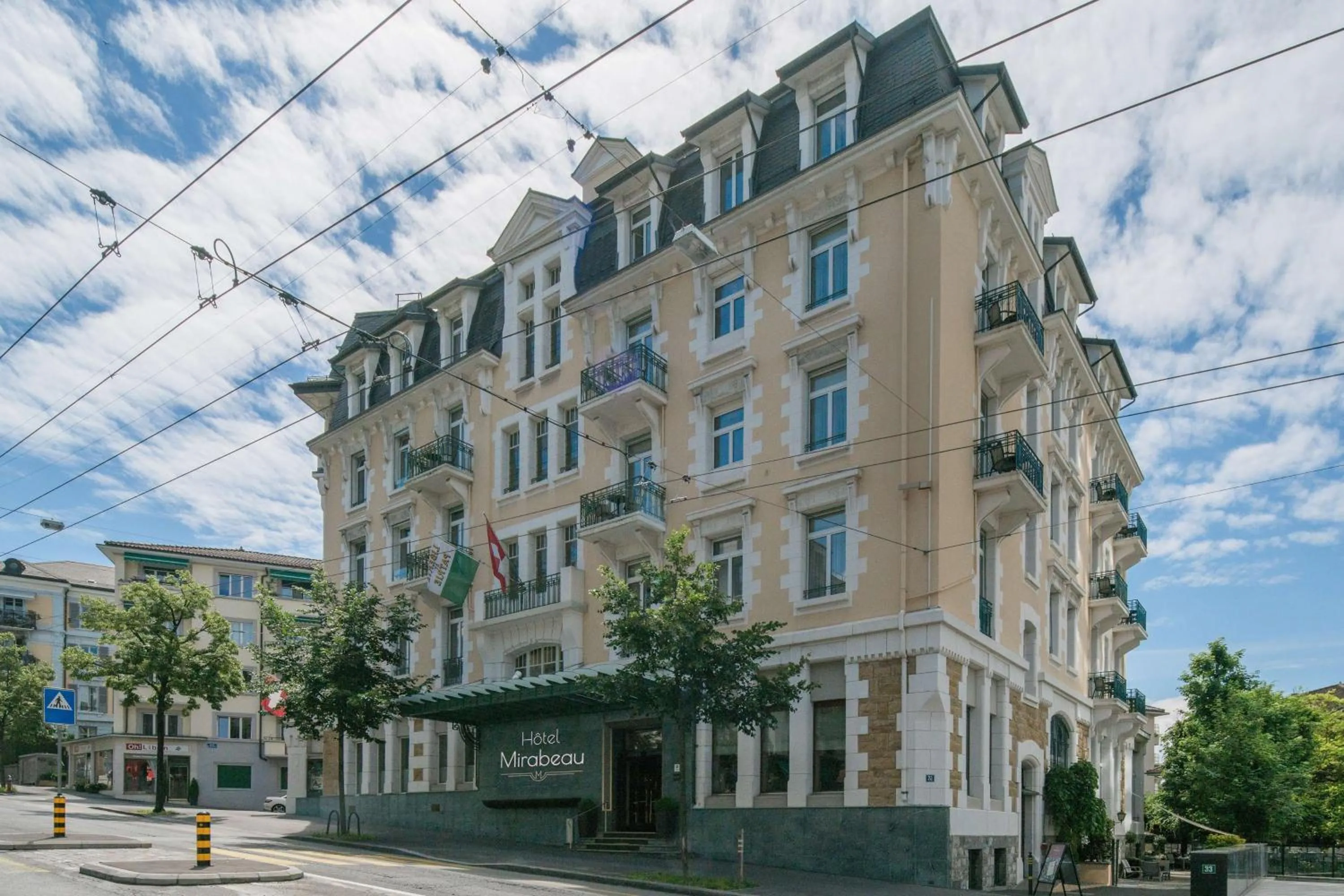 Property building in Best Western Plus Hotel Mirabeau