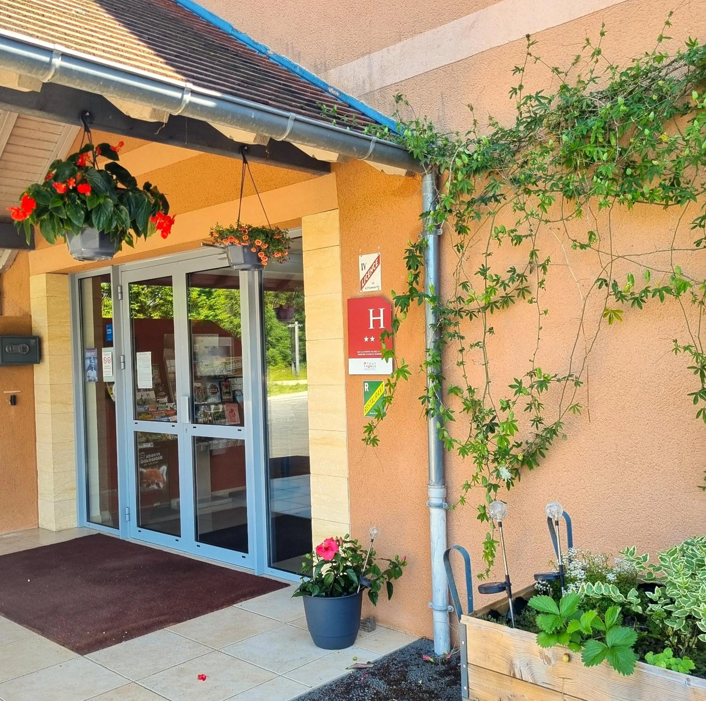 Facade/entrance in Au Périgord Noir