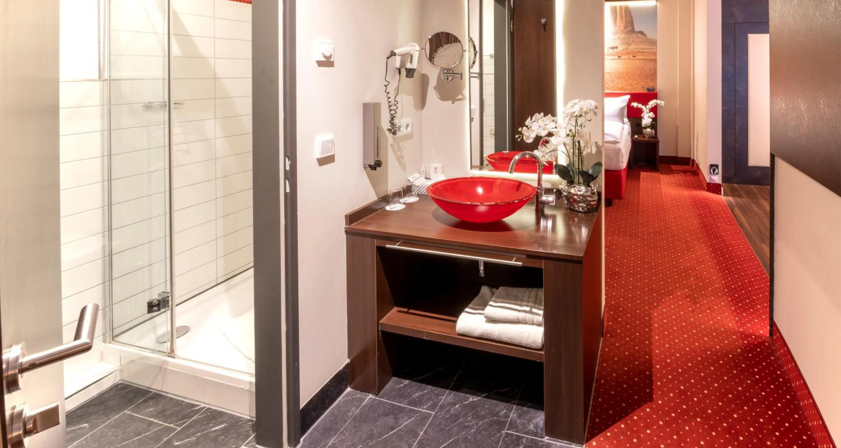 Bathroom in Best Western Plus Plaza Berlin Kurfürstendamm