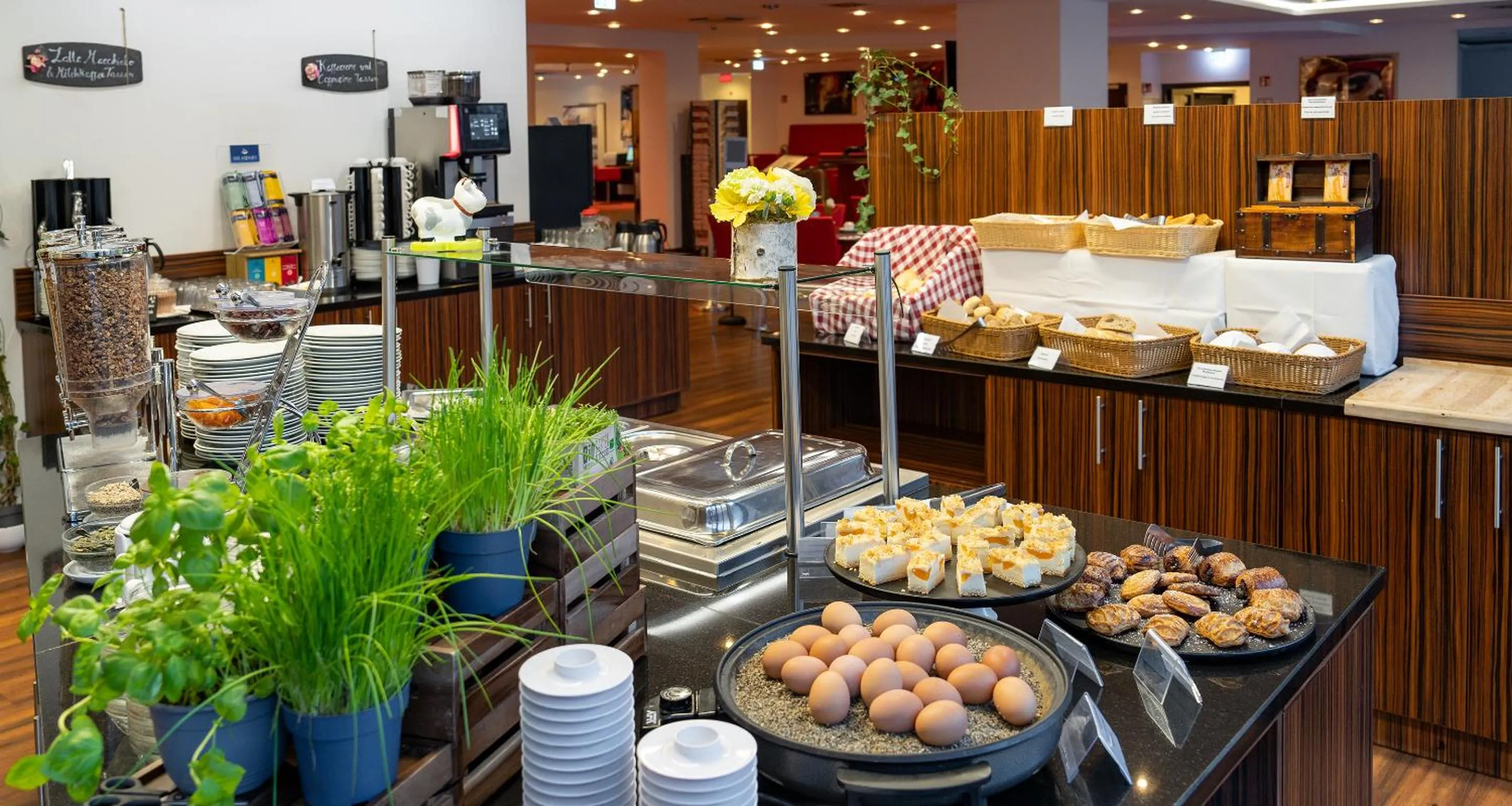 Buffet breakfast in Best Western Plus Plaza Berlin Kurfürstendamm