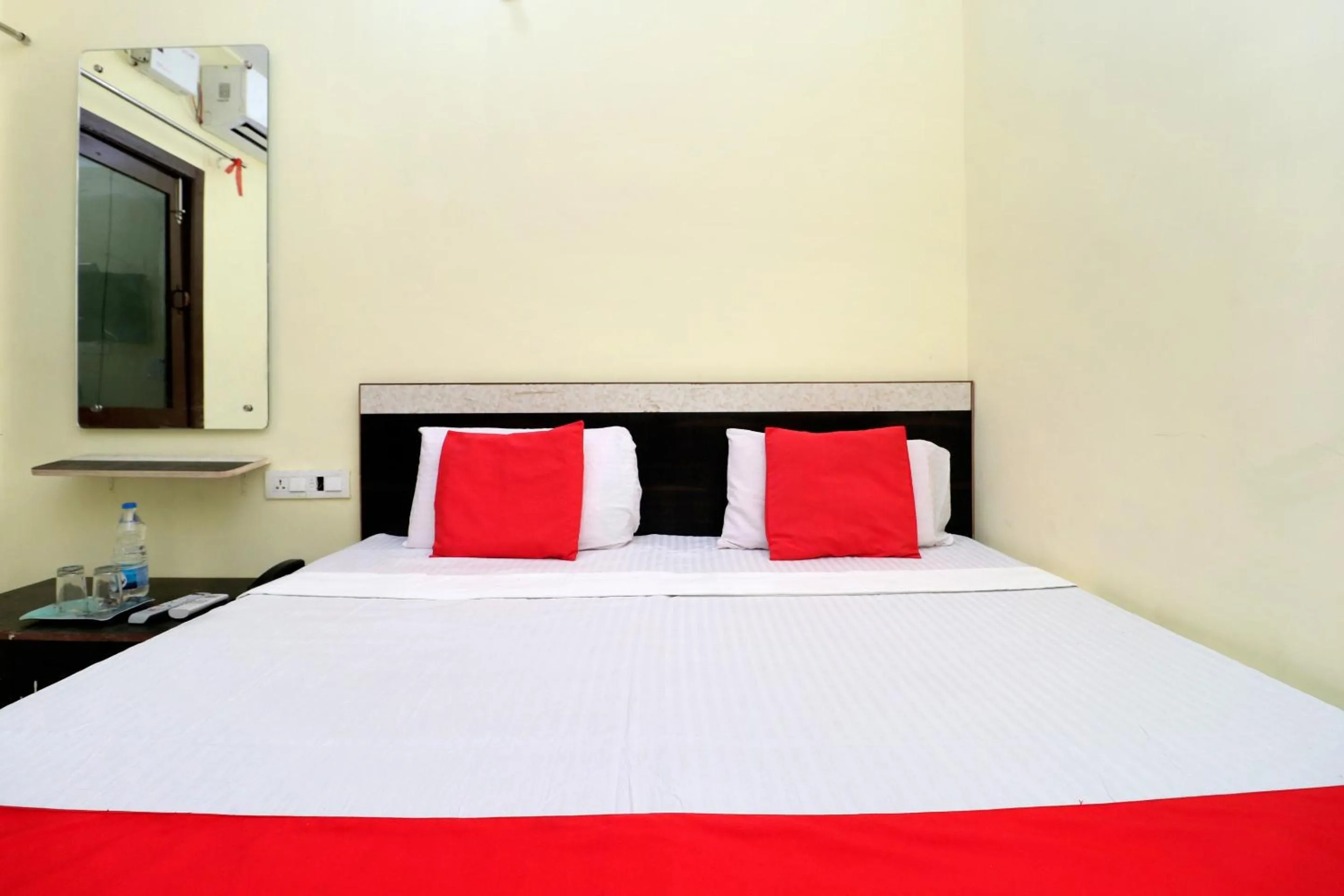 Hotel O Gian Residency