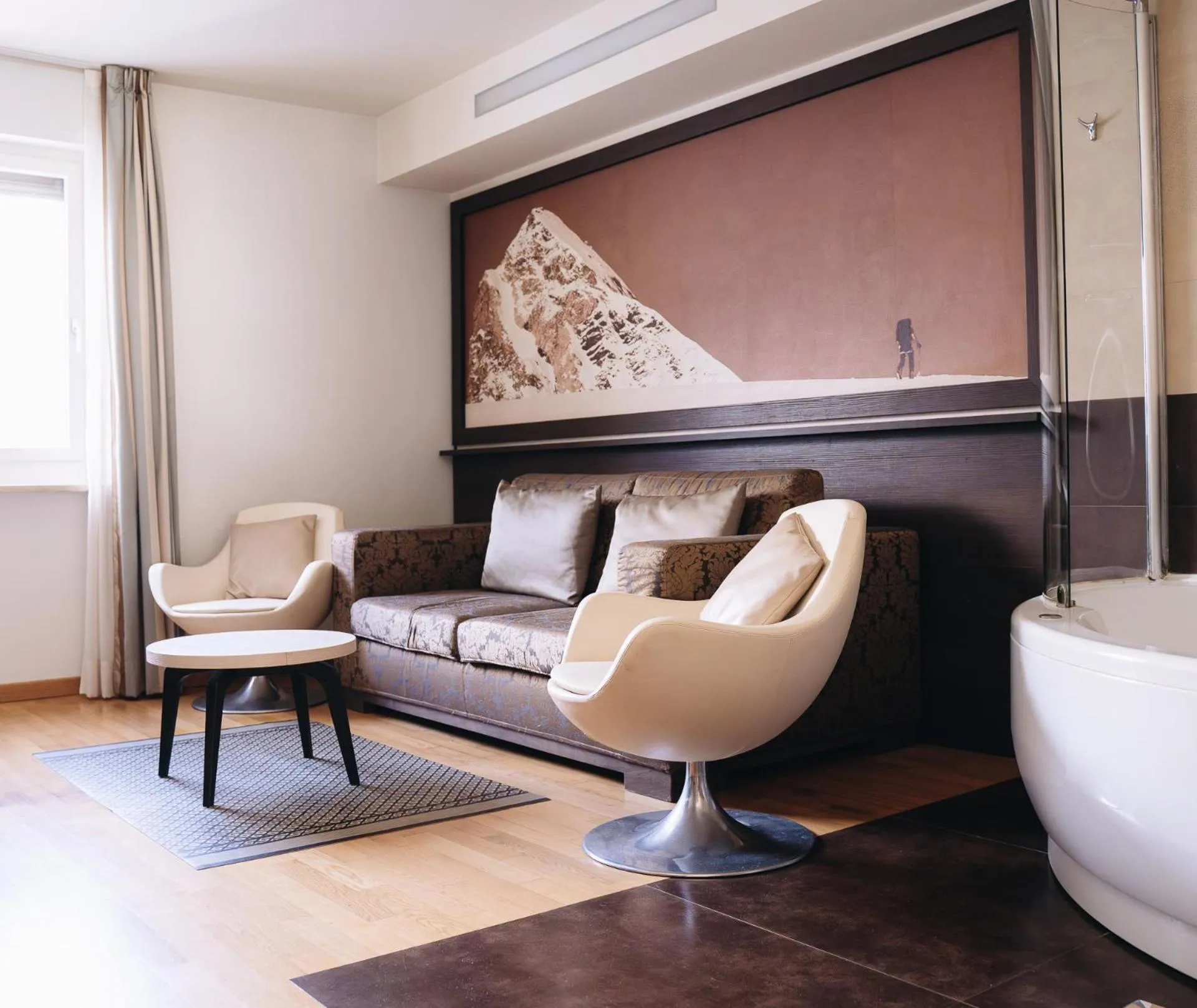 Living room in HB Aosta Hotel & Balcony SPA