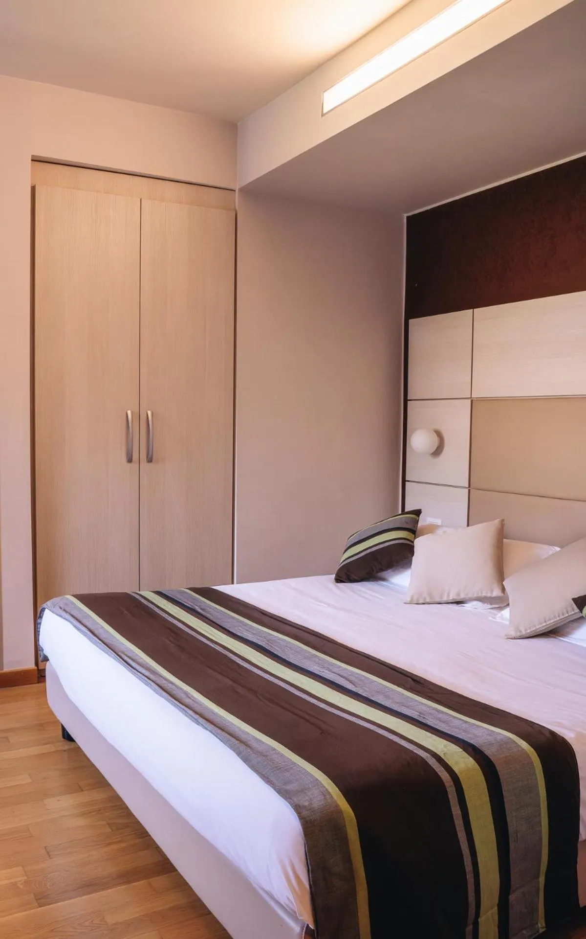 Bed in HB Aosta Hotel & Balcony SPA