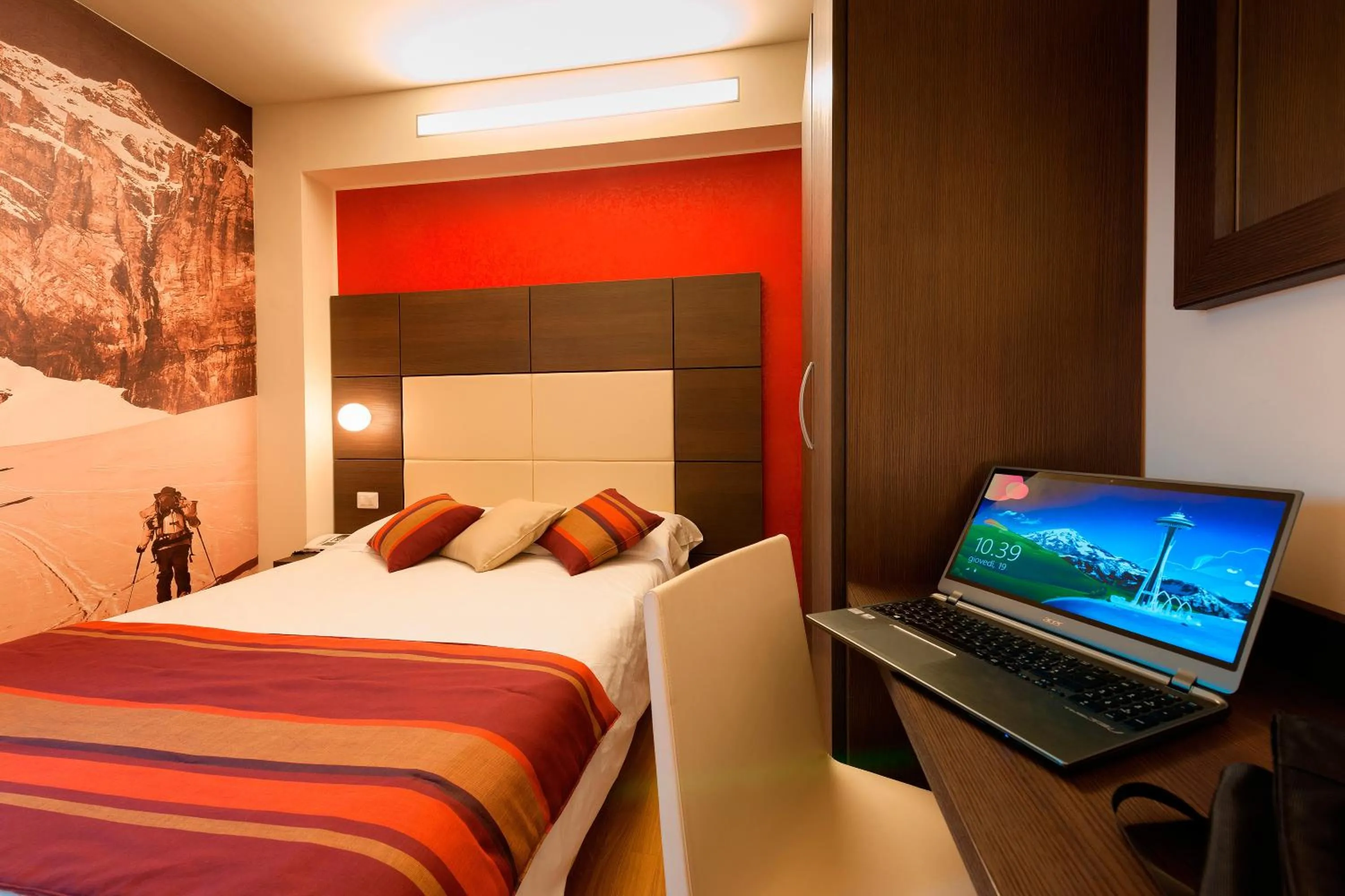 Photo of the whole room, Bed in HB Aosta Hotel & Balcony SPA