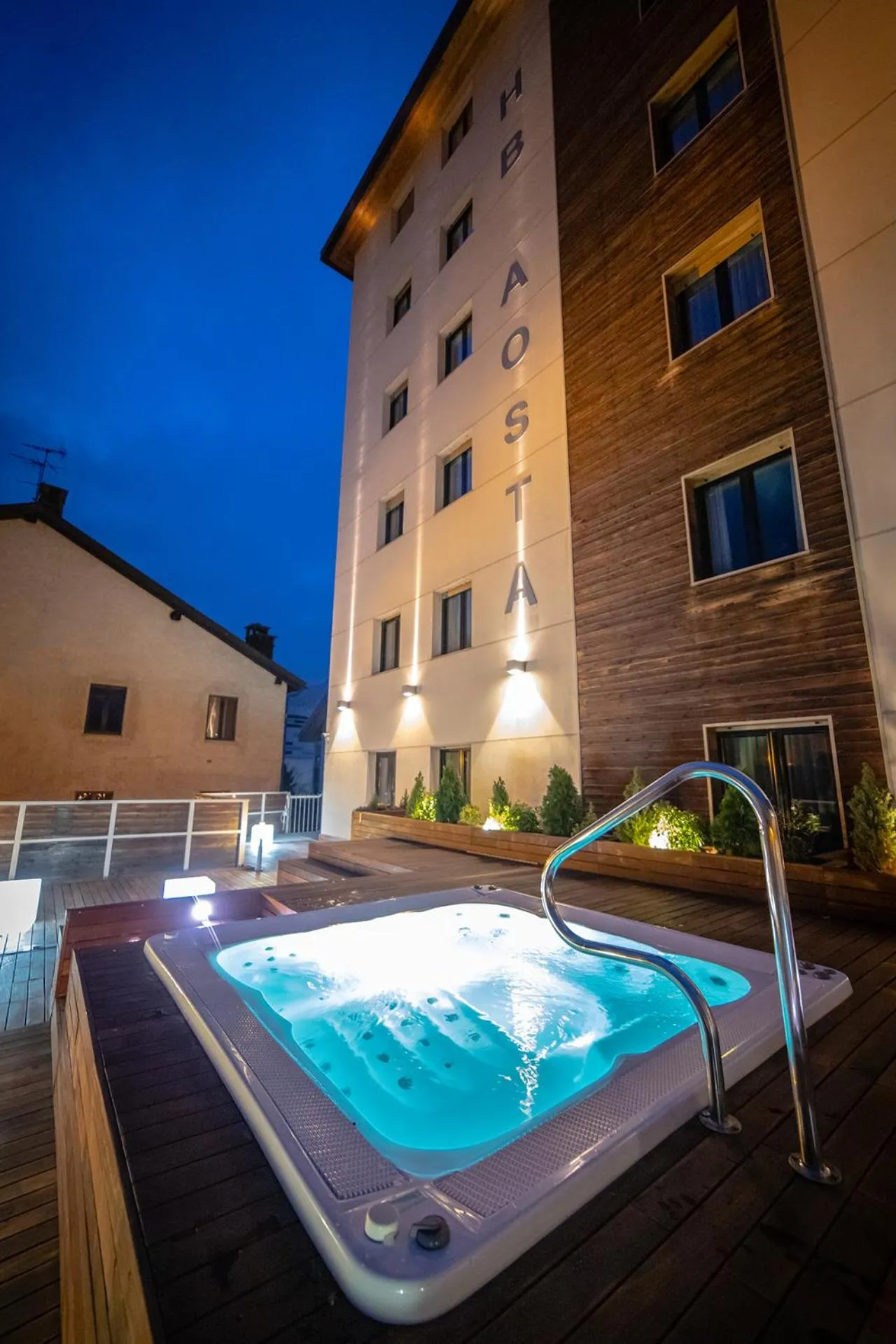 Property building in HB Aosta Hotel & Balcony SPA