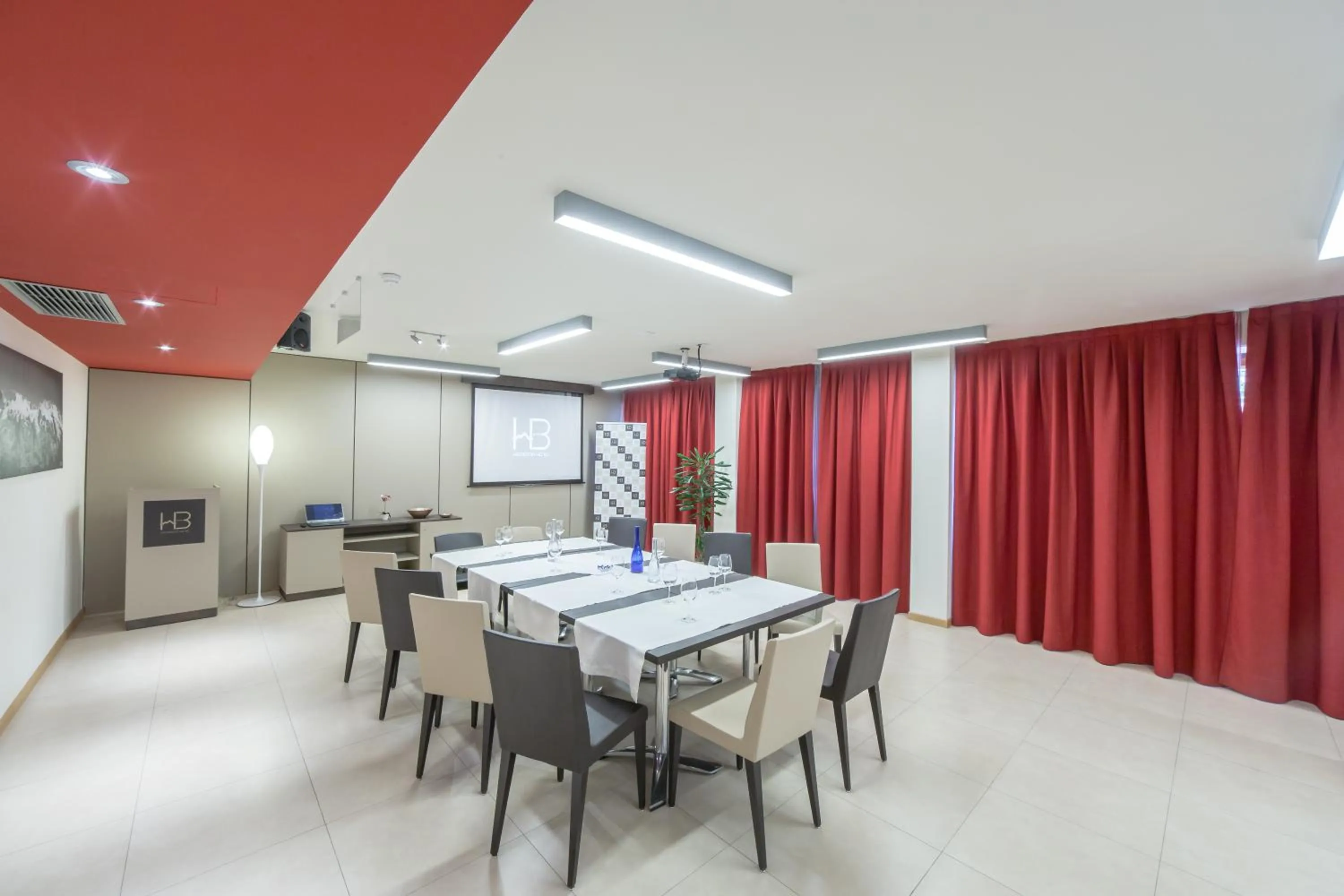 Business facilities in HB Aosta Hotel & Balcony SPA