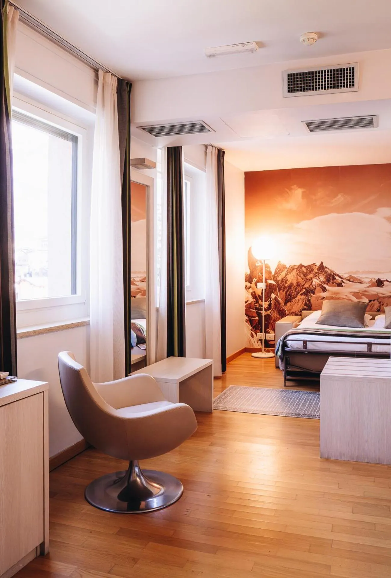 Living room, Bed in HB Aosta Hotel & Balcony SPA