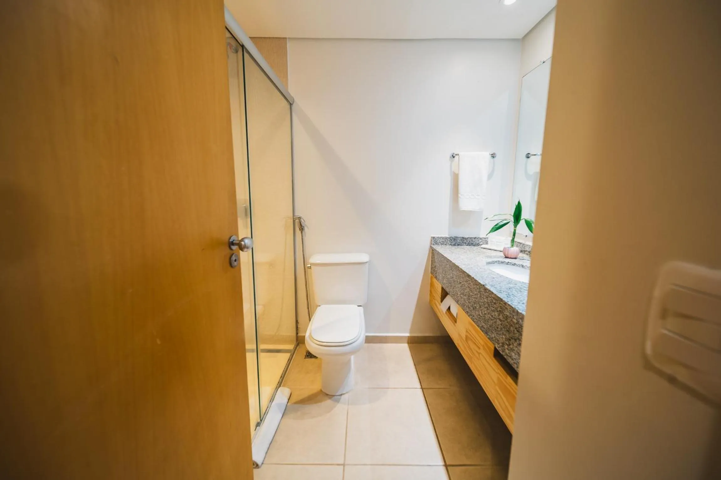 Bathroom in Hotel Nacional Inn Curitiba Santa Felicidade