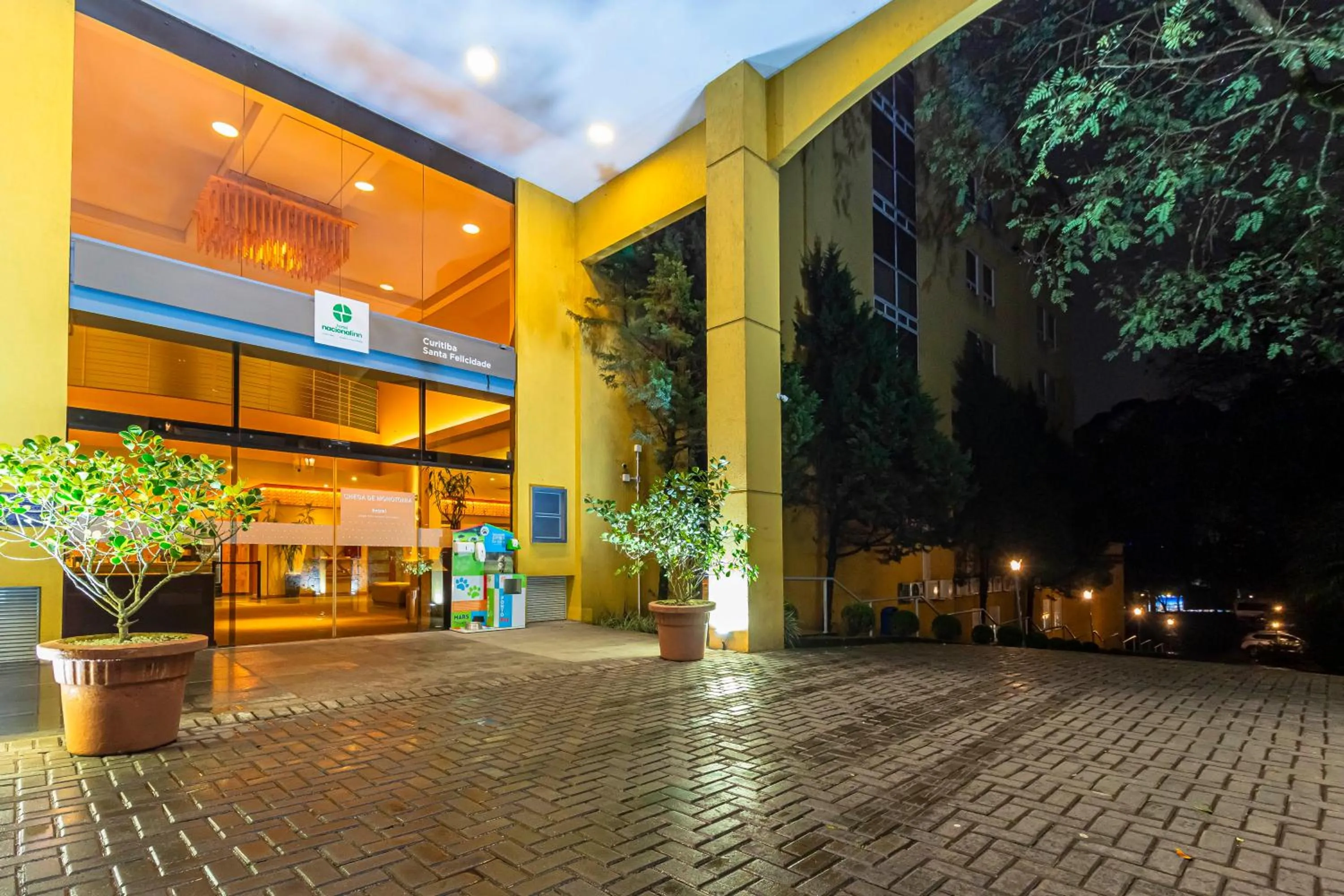Facade/entrance in Hotel Nacional Inn Curitiba Santa Felicidade