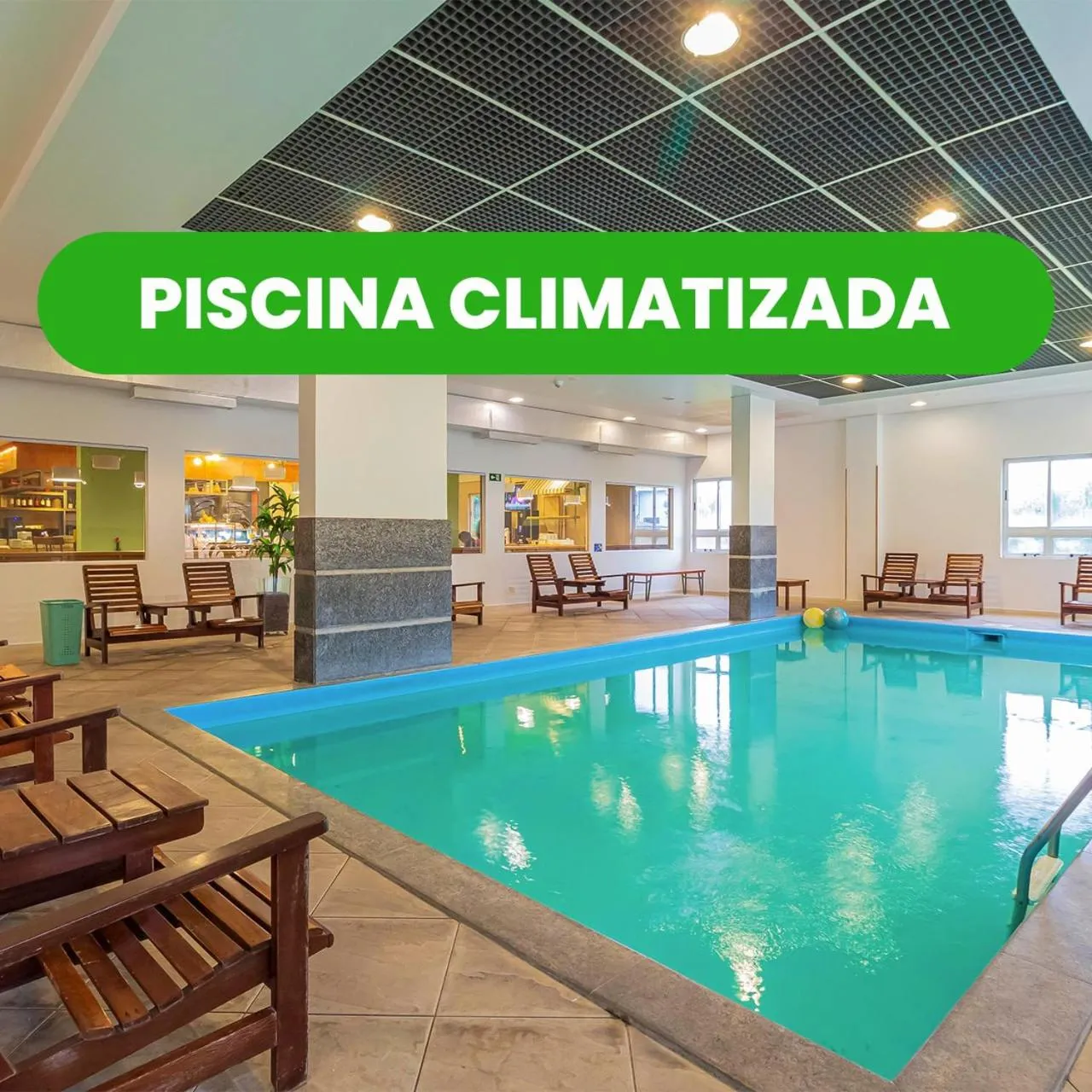 Swimming pool in Hotel Nacional Inn Curitiba Santa Felicidade