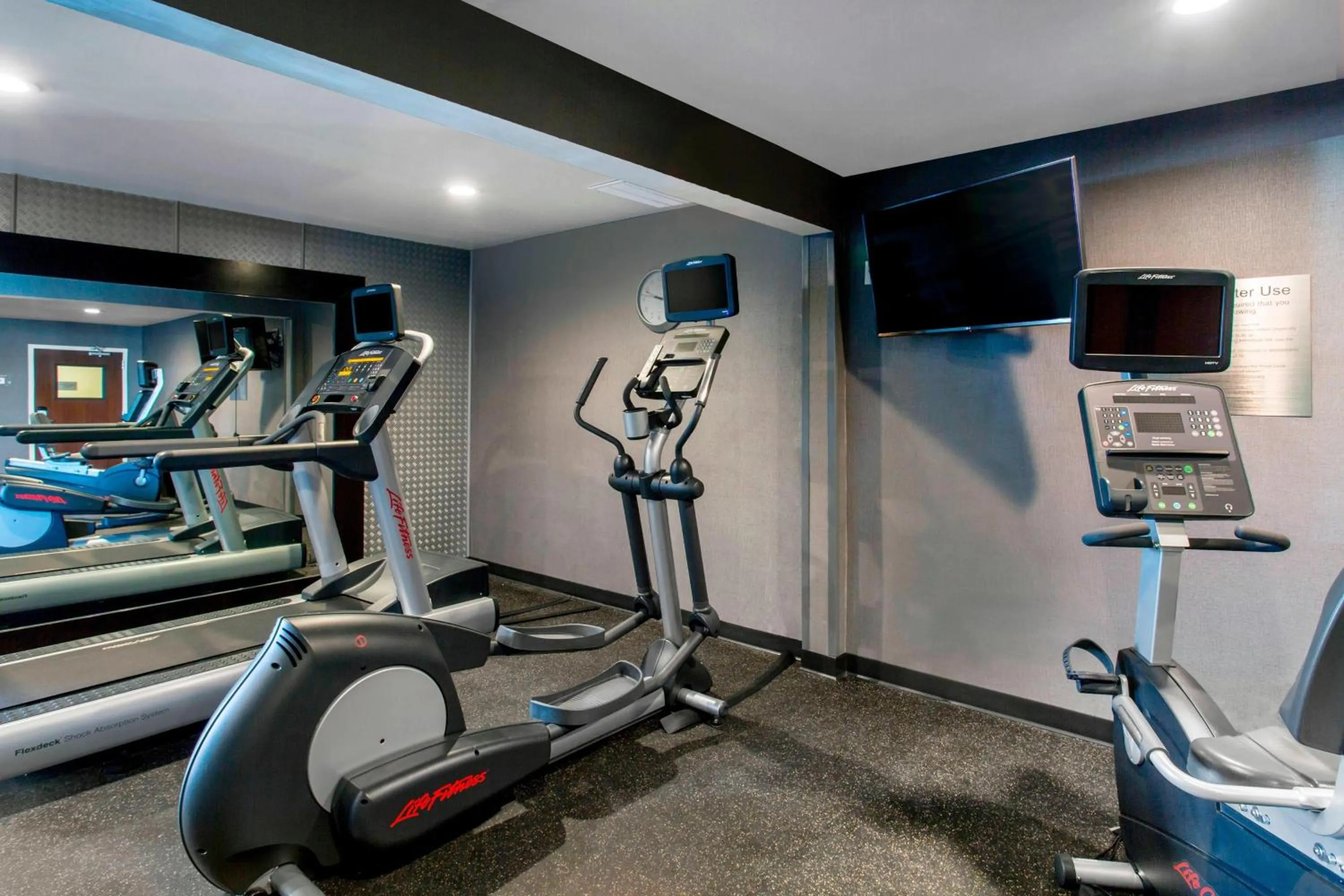 Fitness centre/facilities in Fairfield Inn & Suites by Marriott Santa Fe