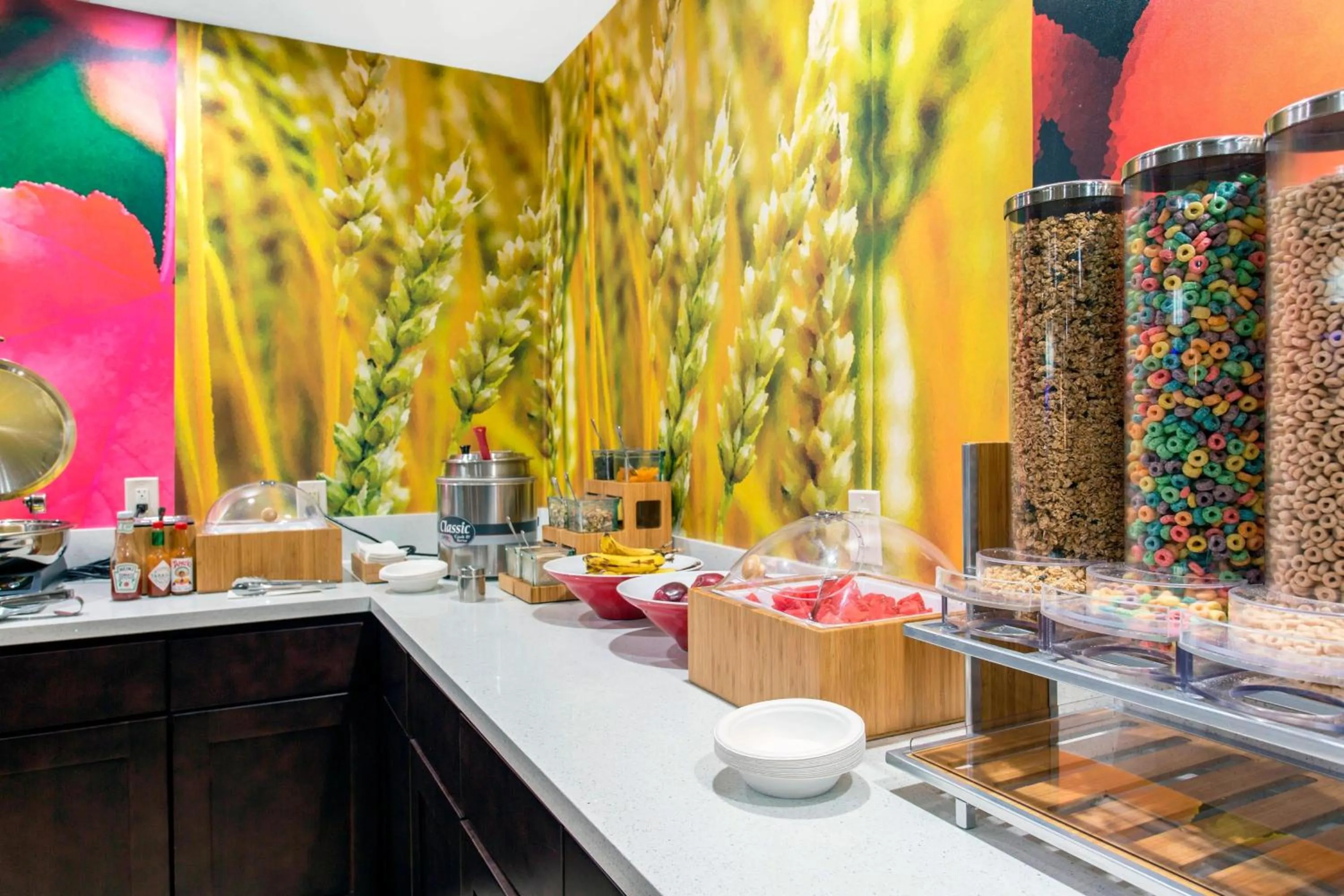 Breakfast in Fairfield Inn & Suites by Marriott Santa Fe