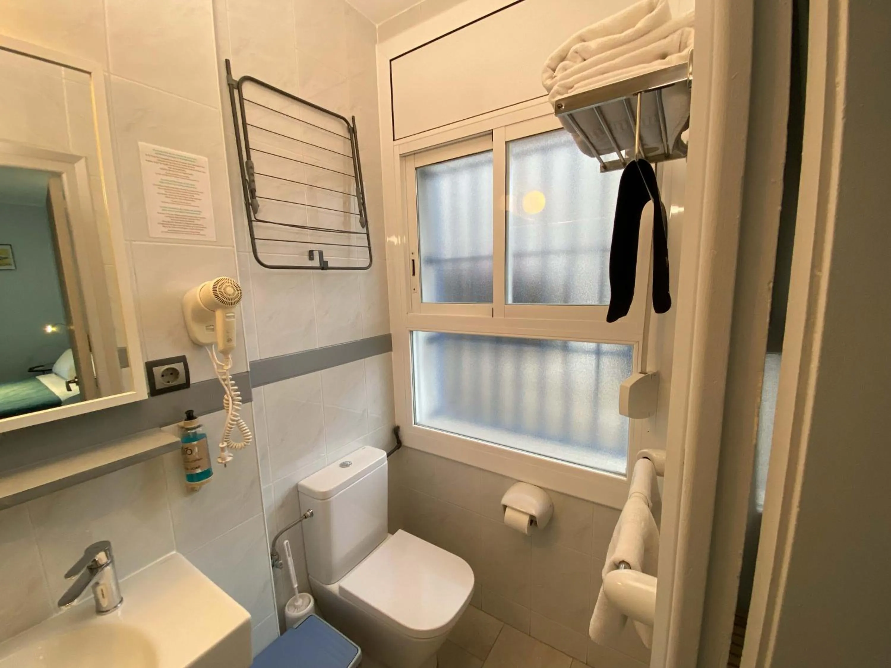 Toilet in Hotel Alexandra Sitges